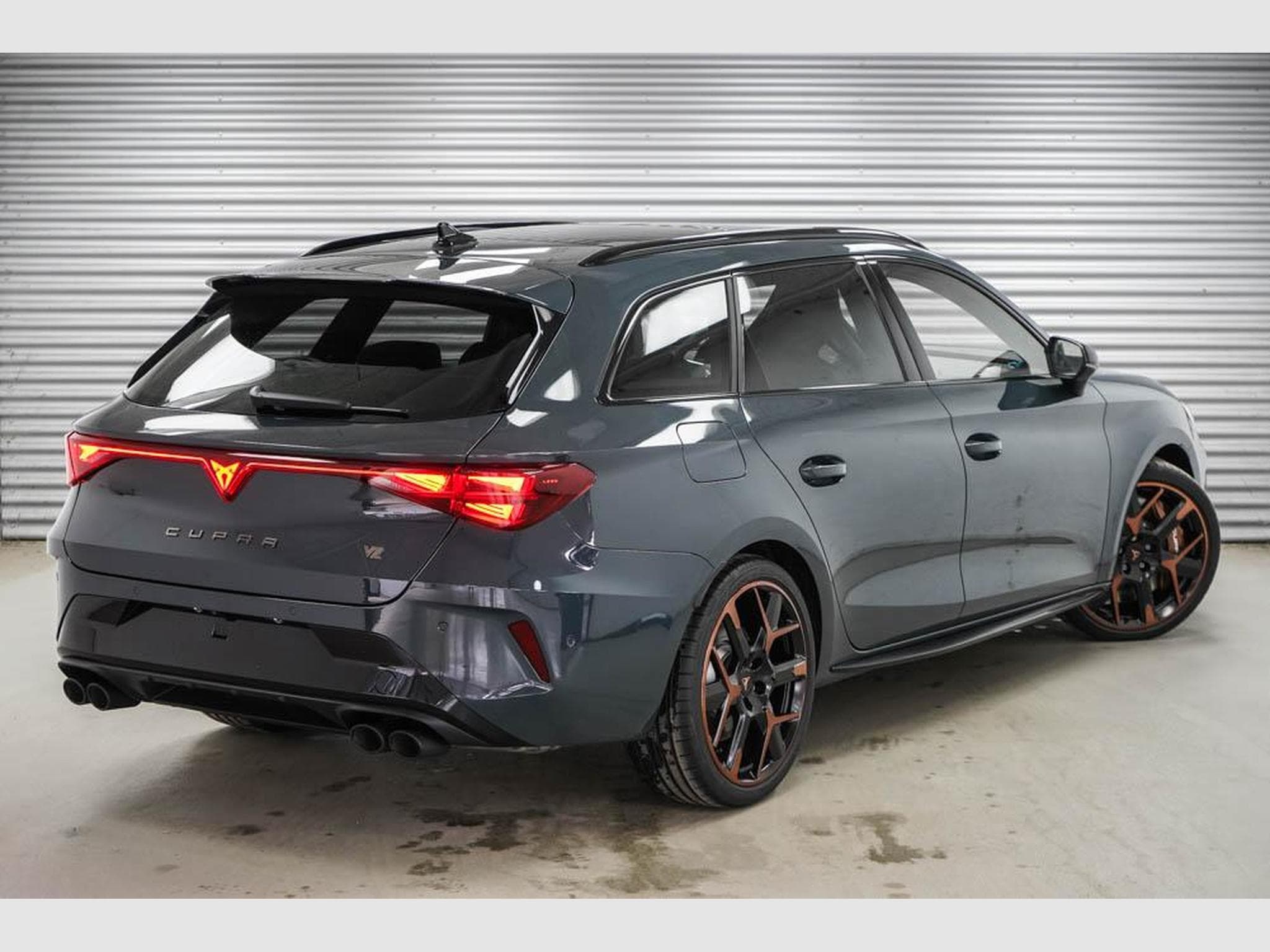 Cupra Leon ST 2,0 TSI (2026) - Photo 3