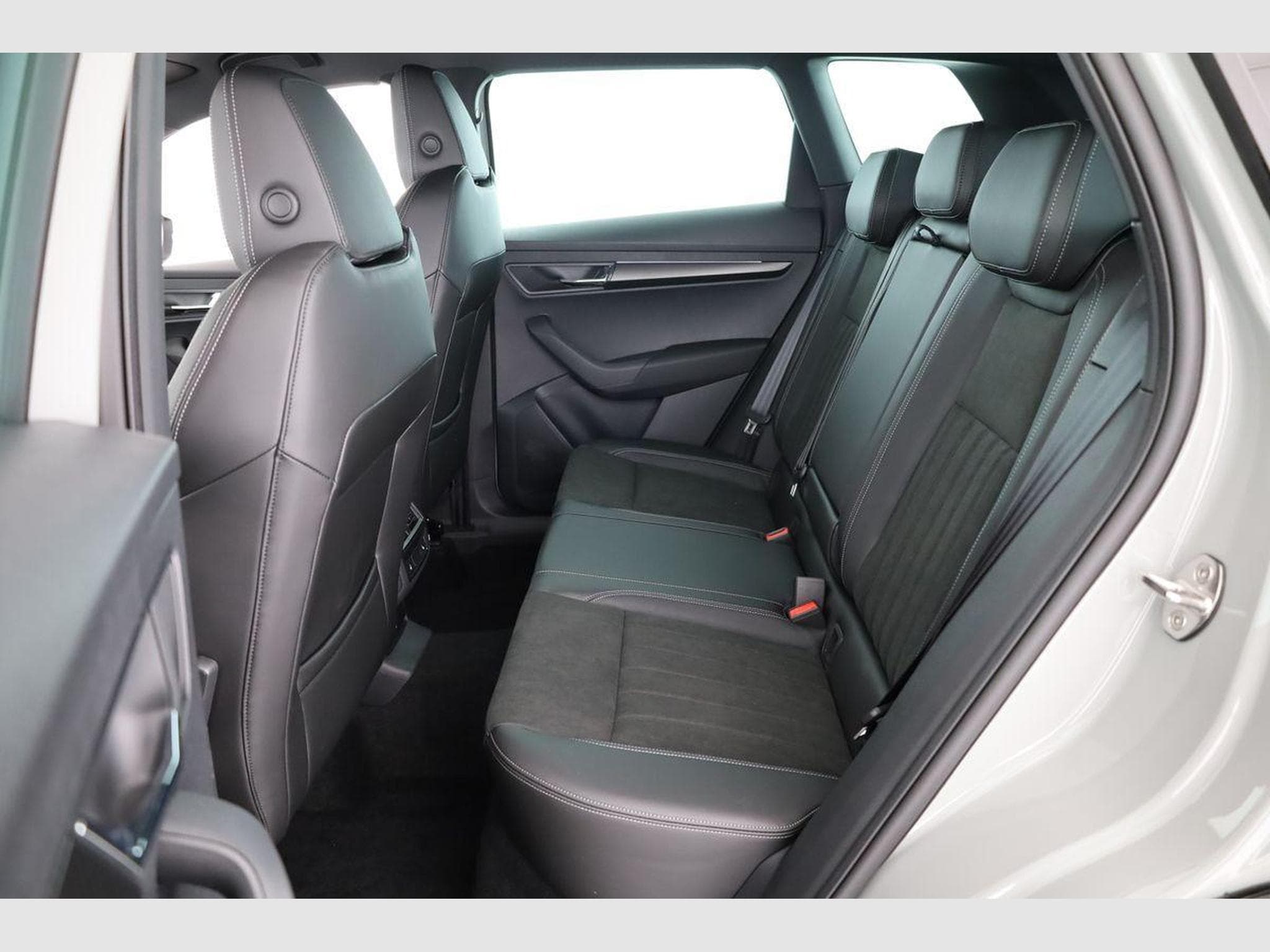 Skoda Karoq Sportline 4x4 (2026) - Photo 11