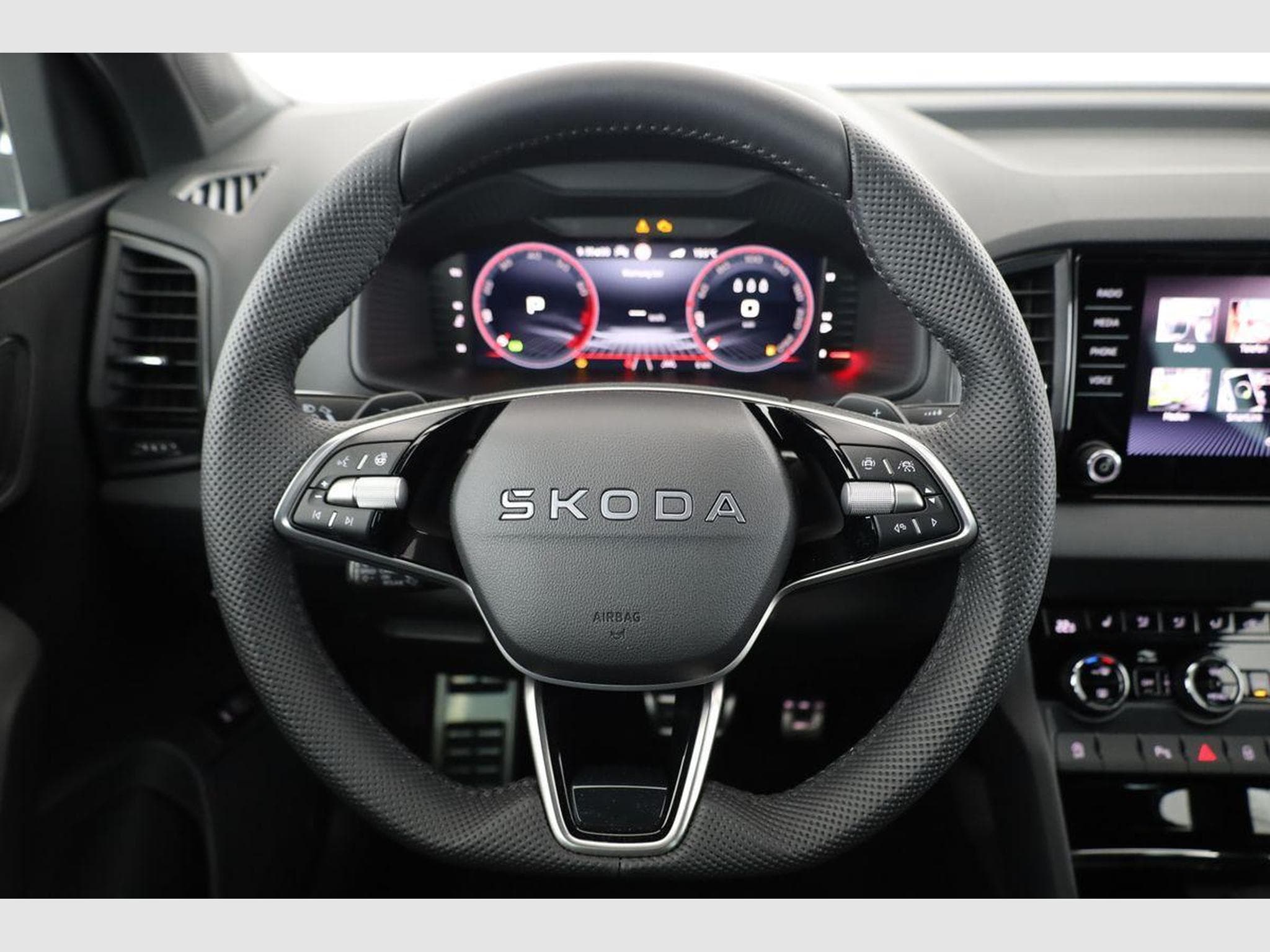 Skoda Karoq Sportline 4x4 (2026) - Photo 5