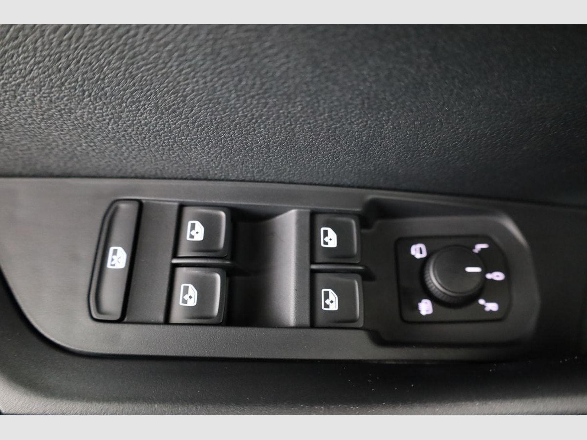 Skoda Karoq Sportline 4x4 (2026) - Photo 7