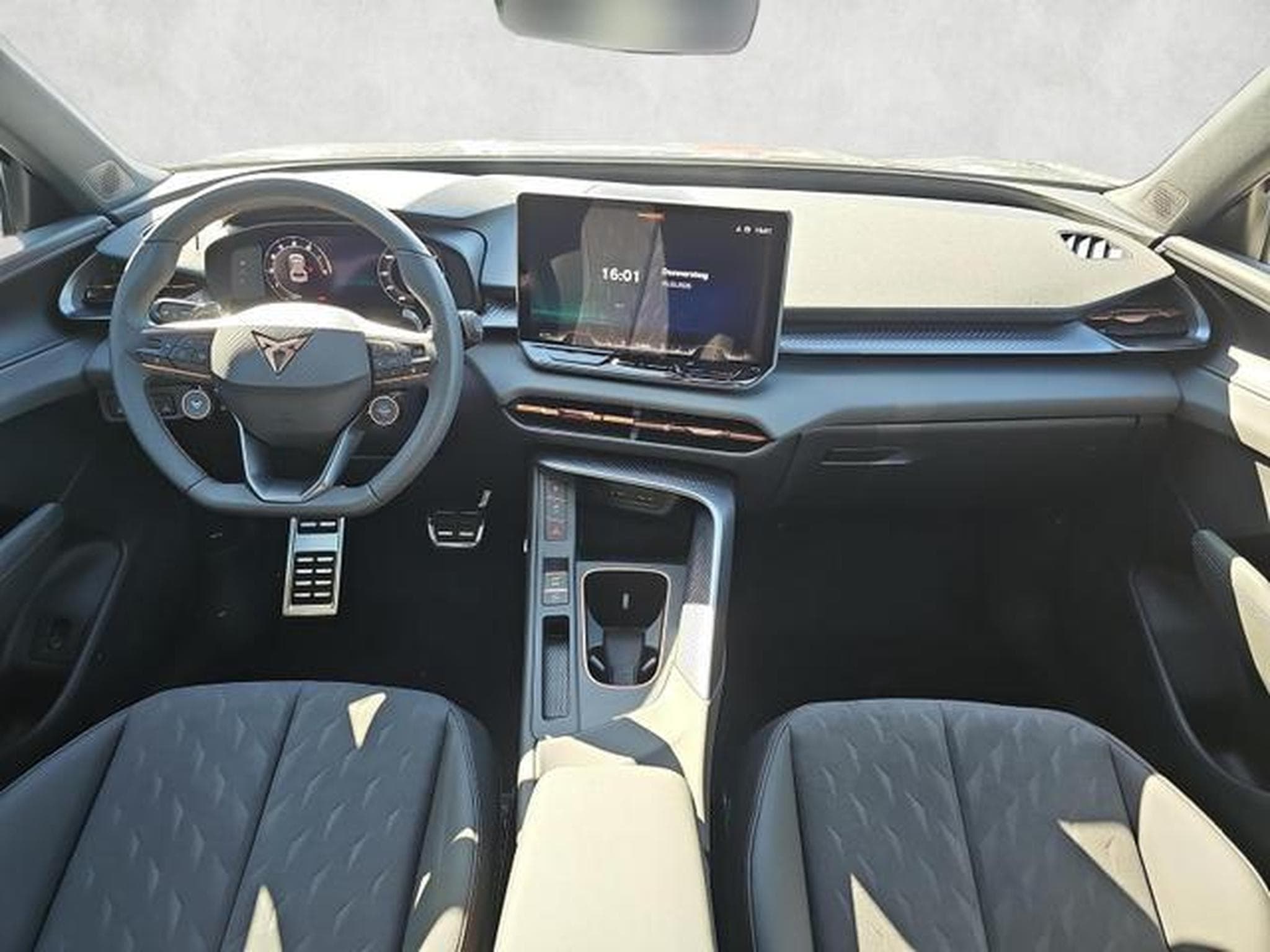 Cupra Terramar 1.5 eTSI 110 kW (2025) - Photo 11