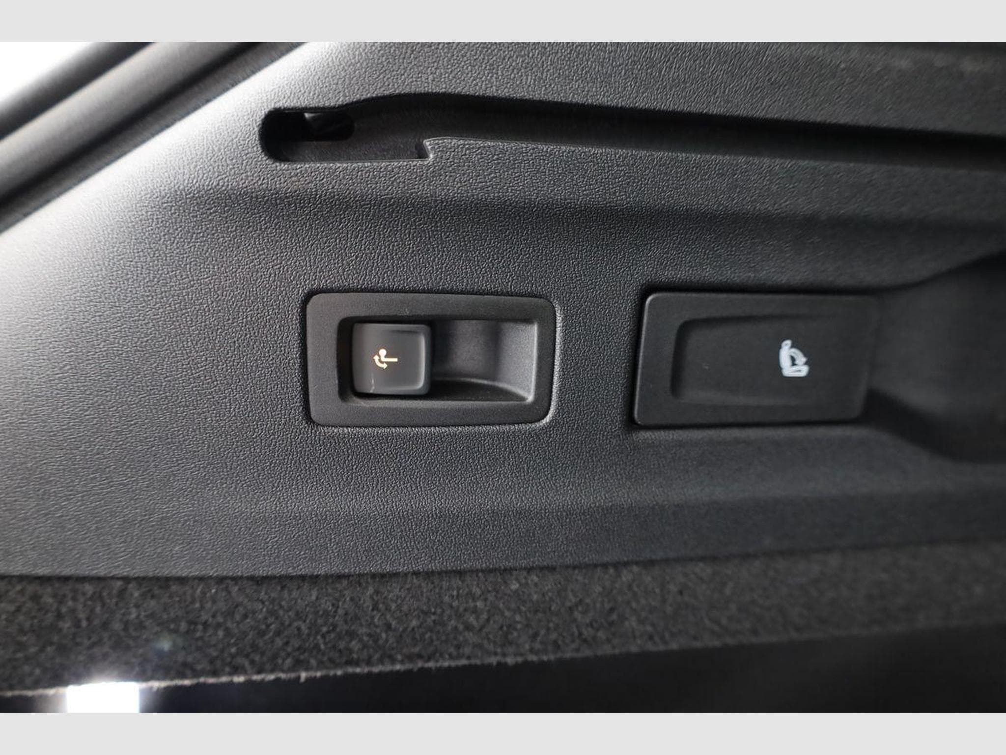 VW ID.7 Kombi Pro S 210 kW (2026) - Photo 12