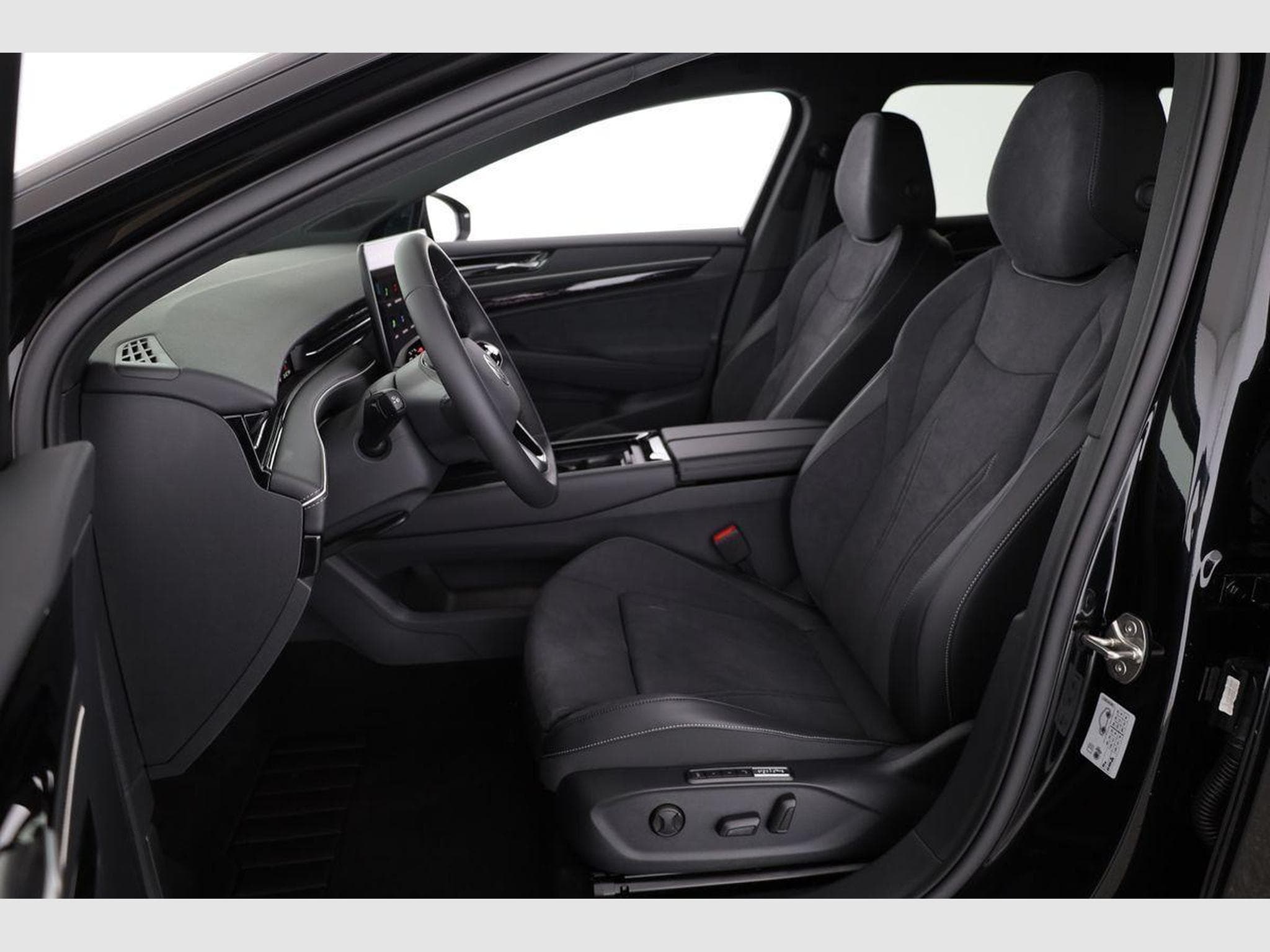 VW ID.7 Kombi Pro S 210 kW (2026) - Photo 9