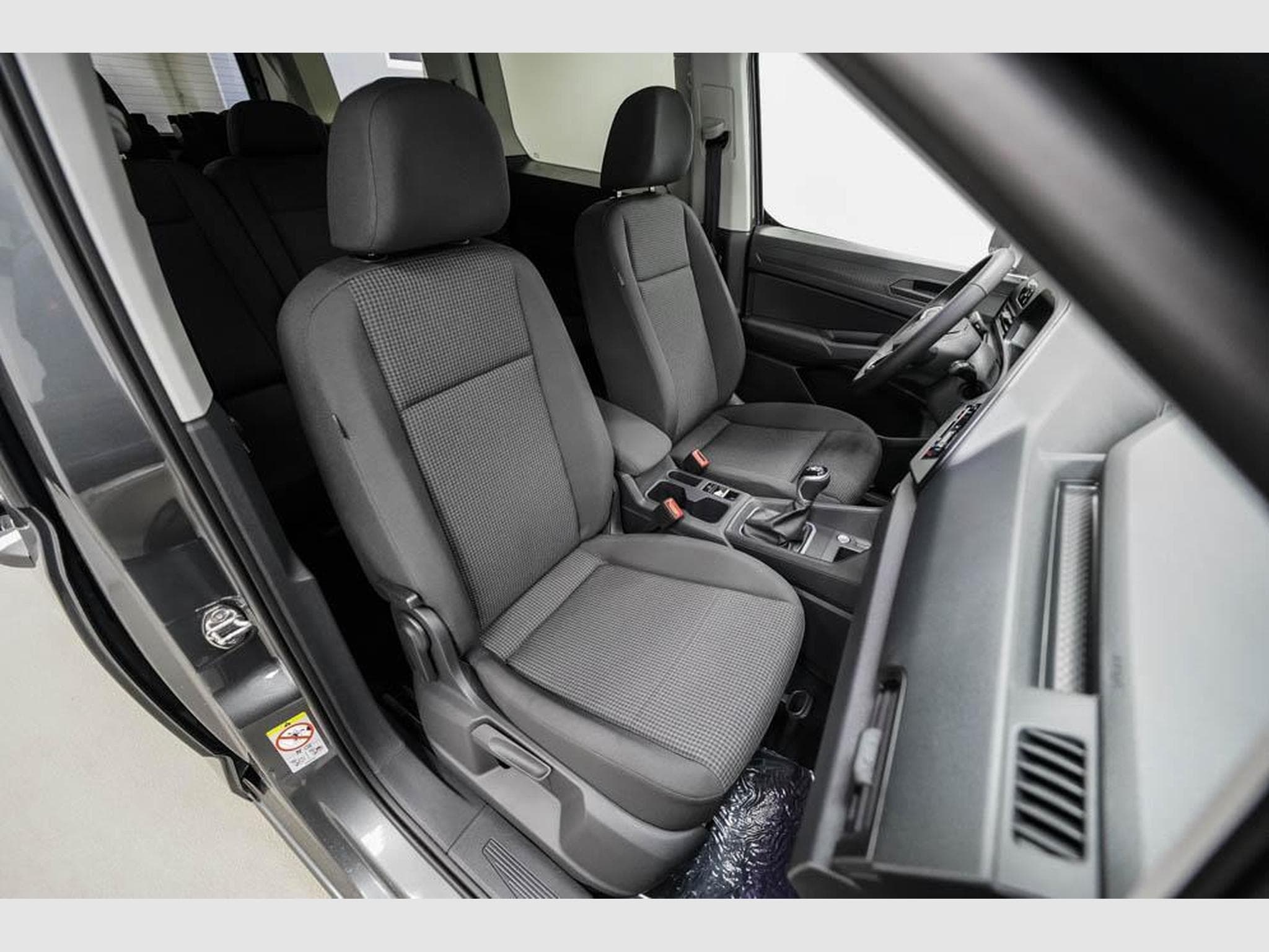 VW Caddy 2,0 TDI 4Motion (2026) - Photo 21