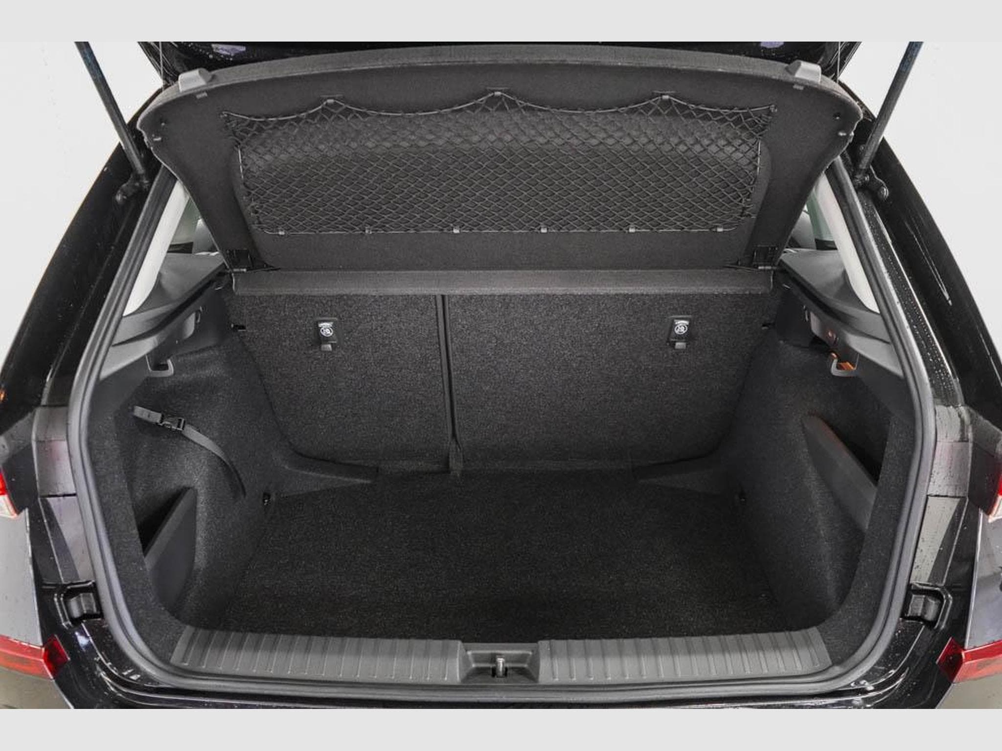 Skoda Kamiq 1,0 TSI DSG (2026) - Foto 17