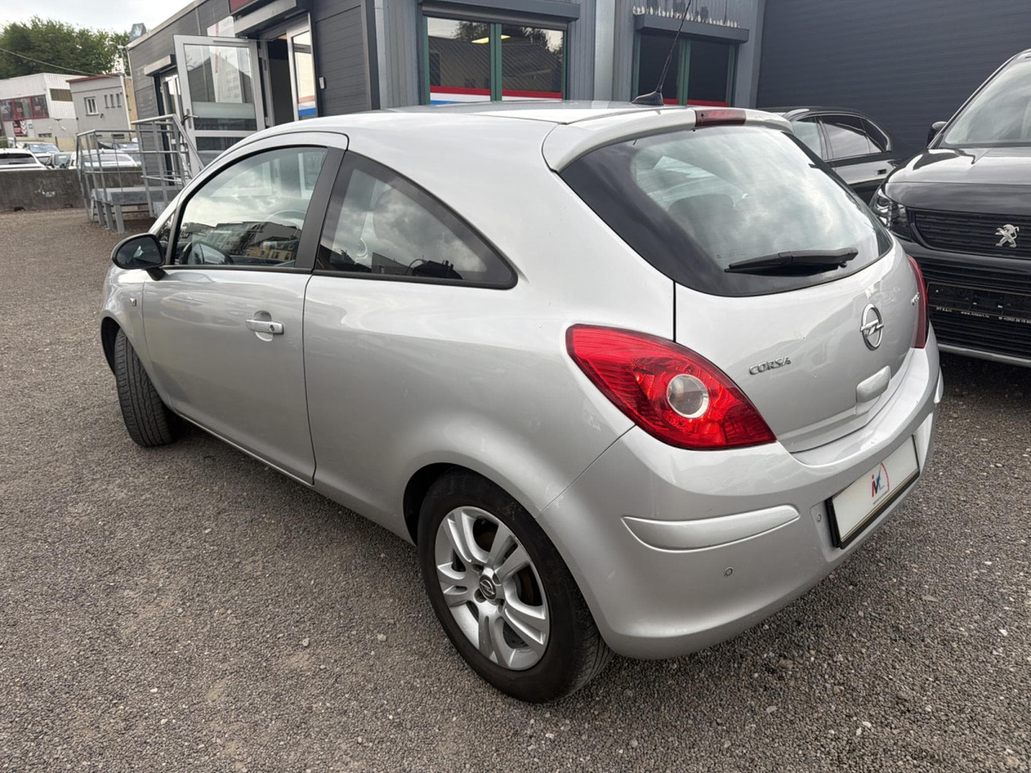 Opel Corsa 1.3 CDTI 95CV (2012) - Foto 4