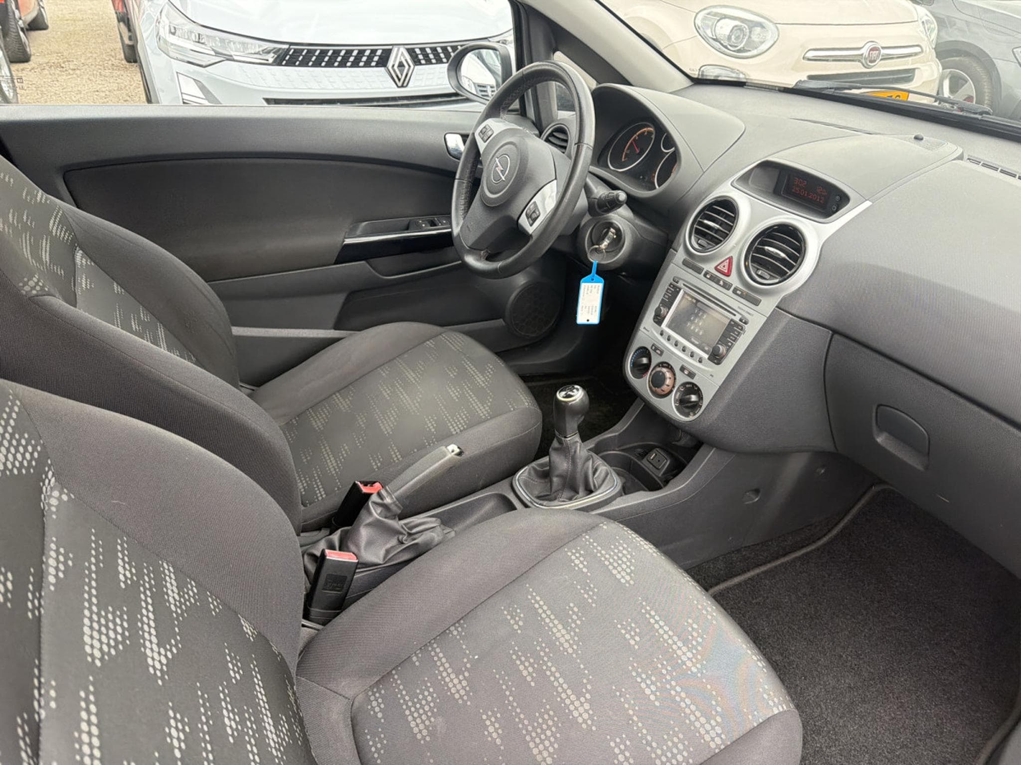 Opel Corsa 1.3 CDTI 95CV (2012) - Foto 7