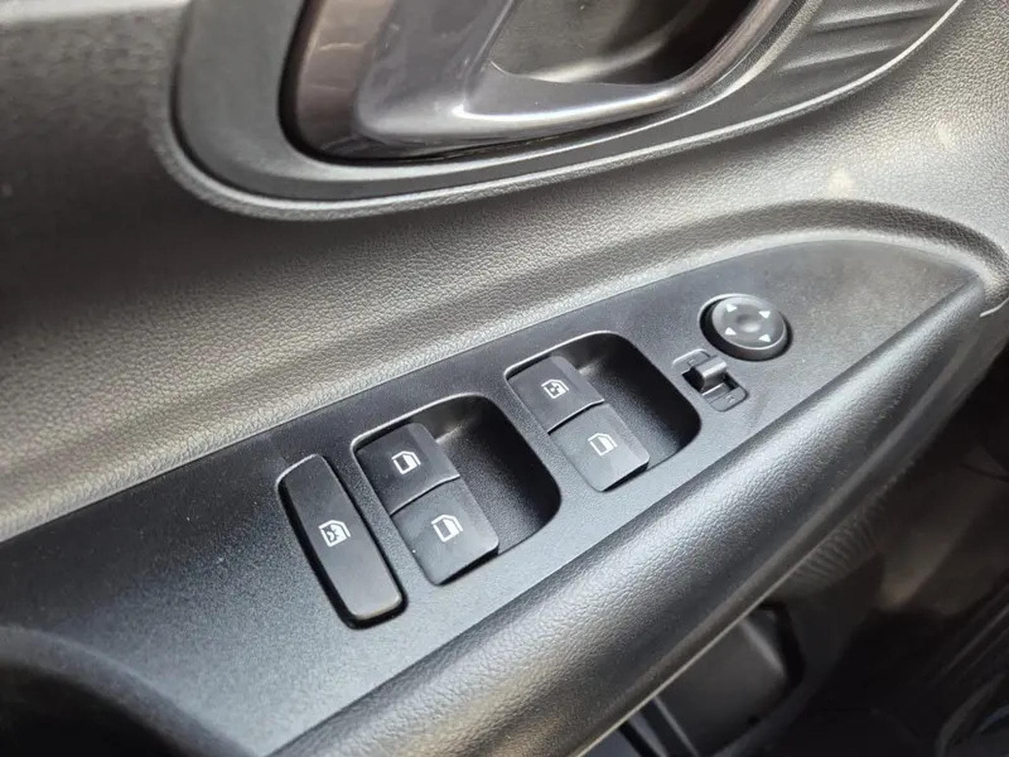 Hyundai i20 1.0T-GDI 90 Trend (2026) - Foto 10