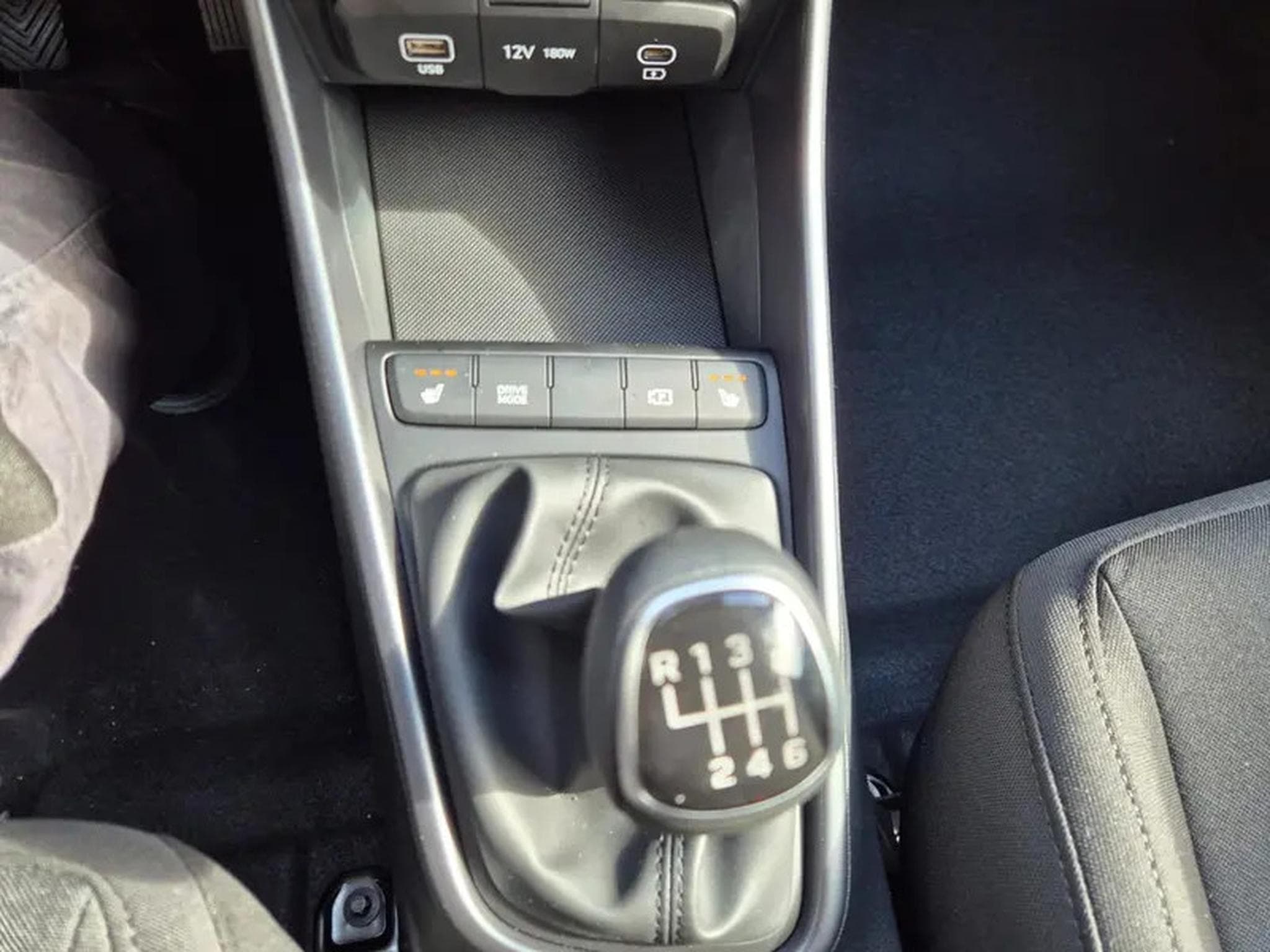 Hyundai i20 1.0T-GDI 90 Trend (2026) - Foto 17