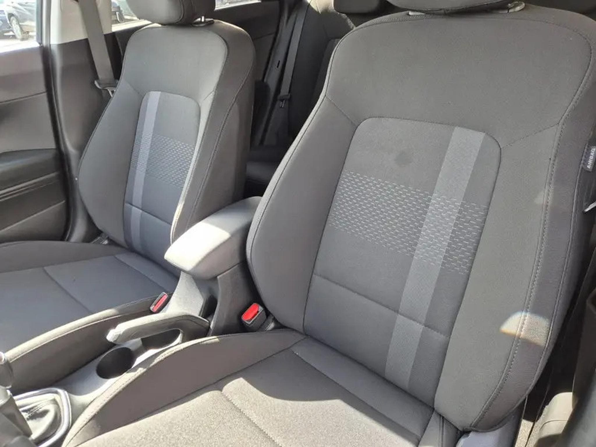 Hyundai i20 1.0T-GDI 90 Trend (2026) - Foto 8