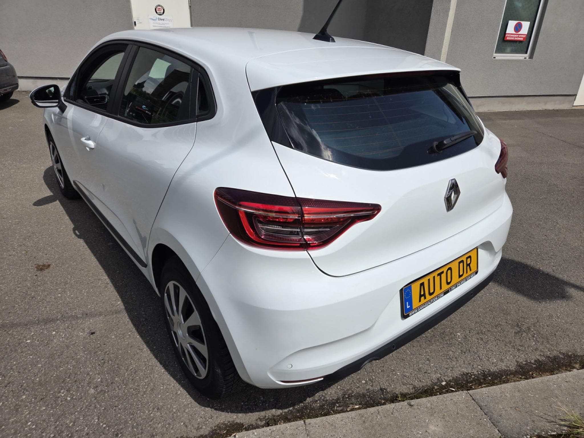 Renault Clio 1.0 TCE 90 CV Garantie 12 Mois (2021) - Photo 4