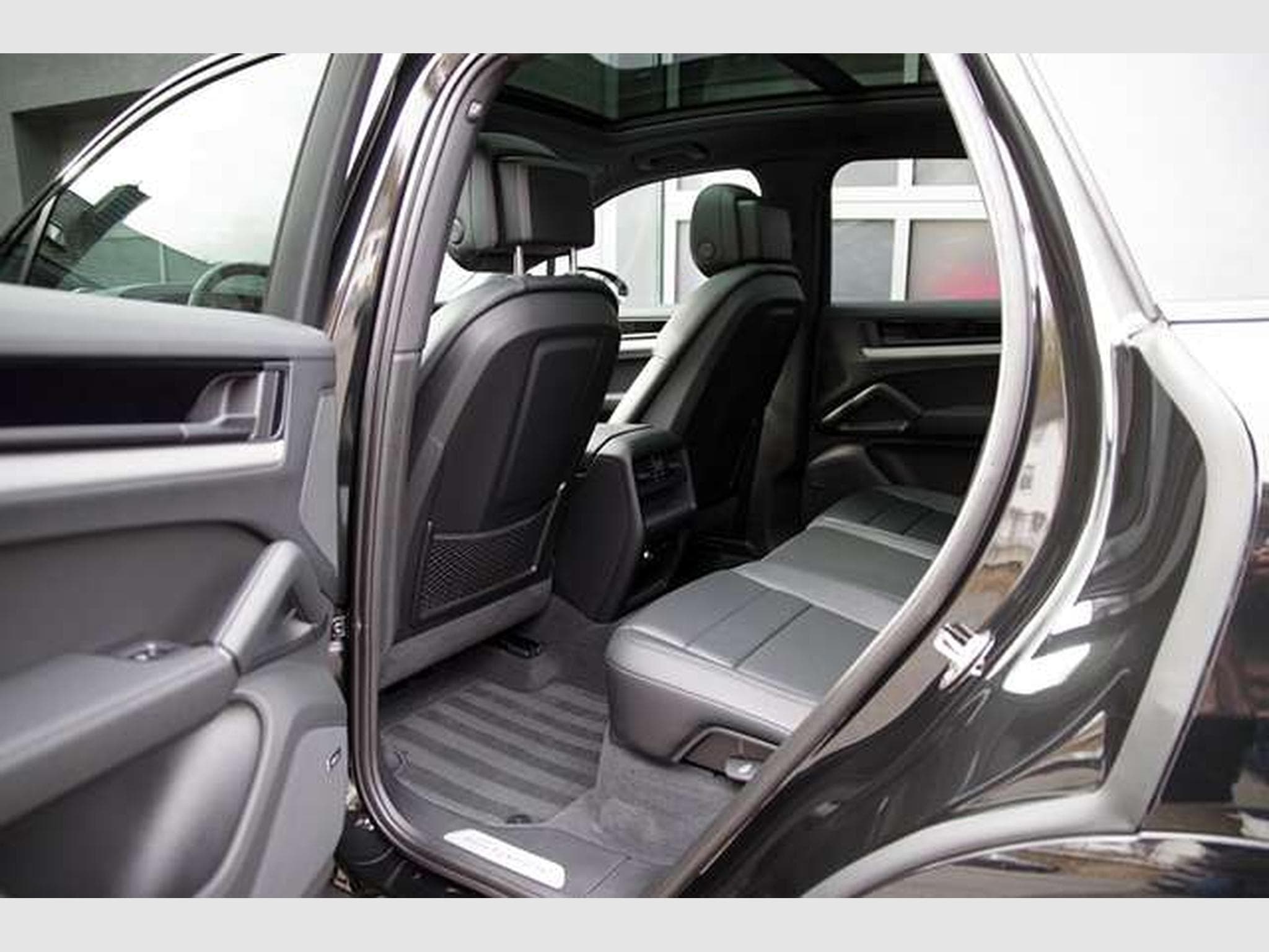 Porsche Cayenne Cayenne*21"RS-Spyder,Luft,Pano,ACC,BOSE,LHZ,360° (2025) - Foto 8