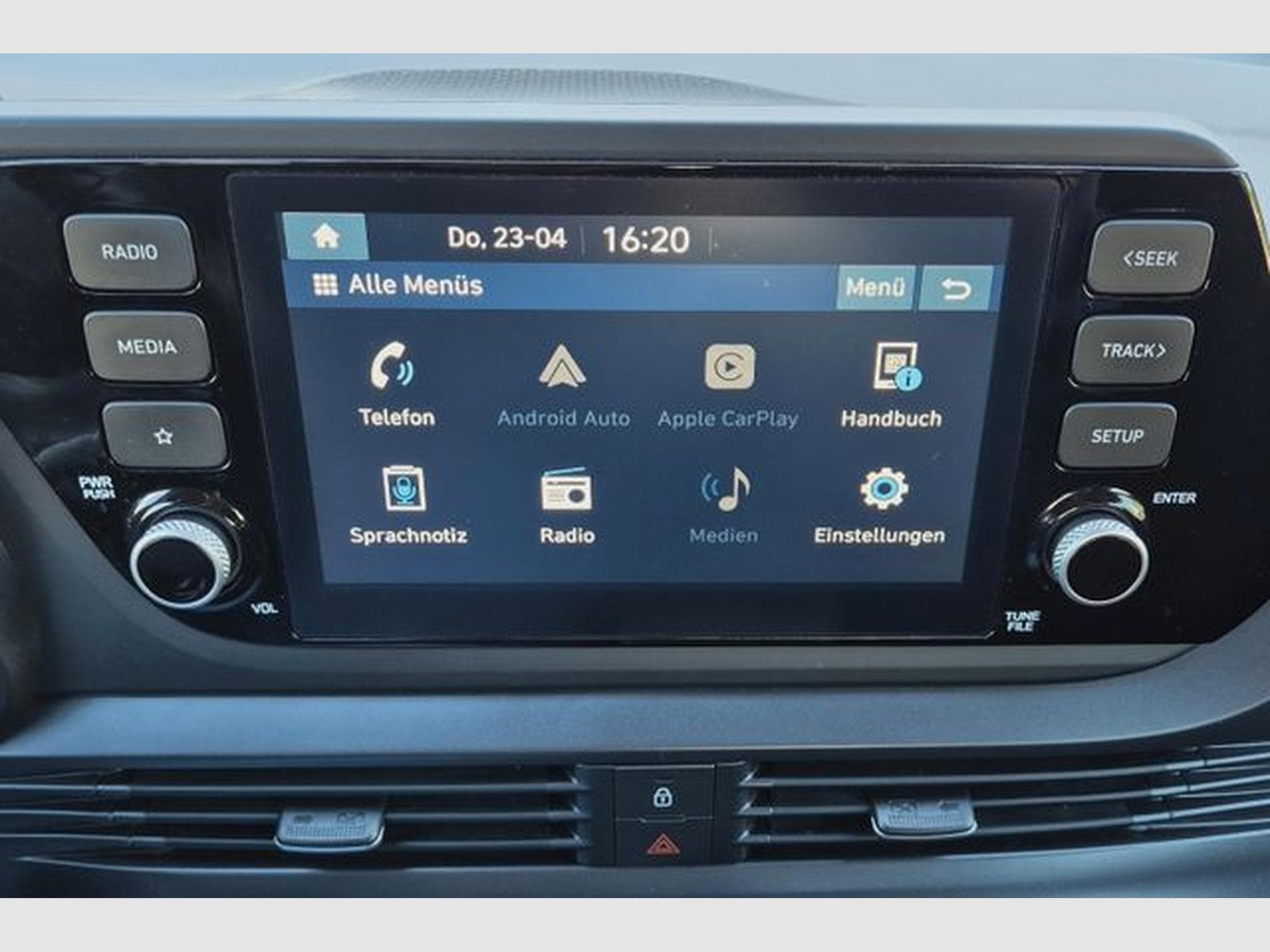 Hyundai BAYON BAYON 1.0 T-GDI Connect &amp; Go, Automatik, Kamera. (2023) - Foto 12