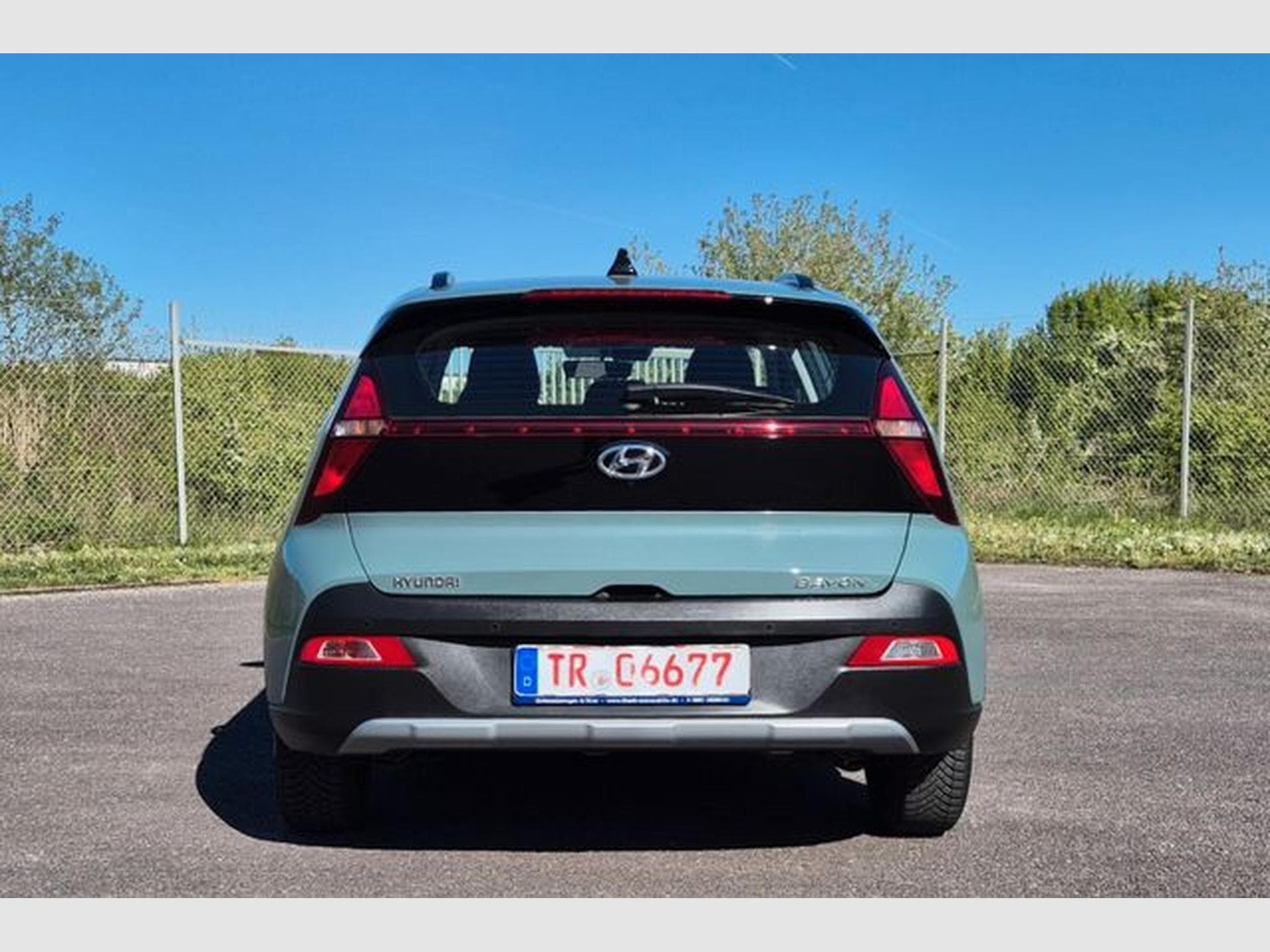 Hyundai BAYON BAYON 1.0 T-GDI Connect &amp; Go, Automatik, Kamera. (2023) - Foto 4