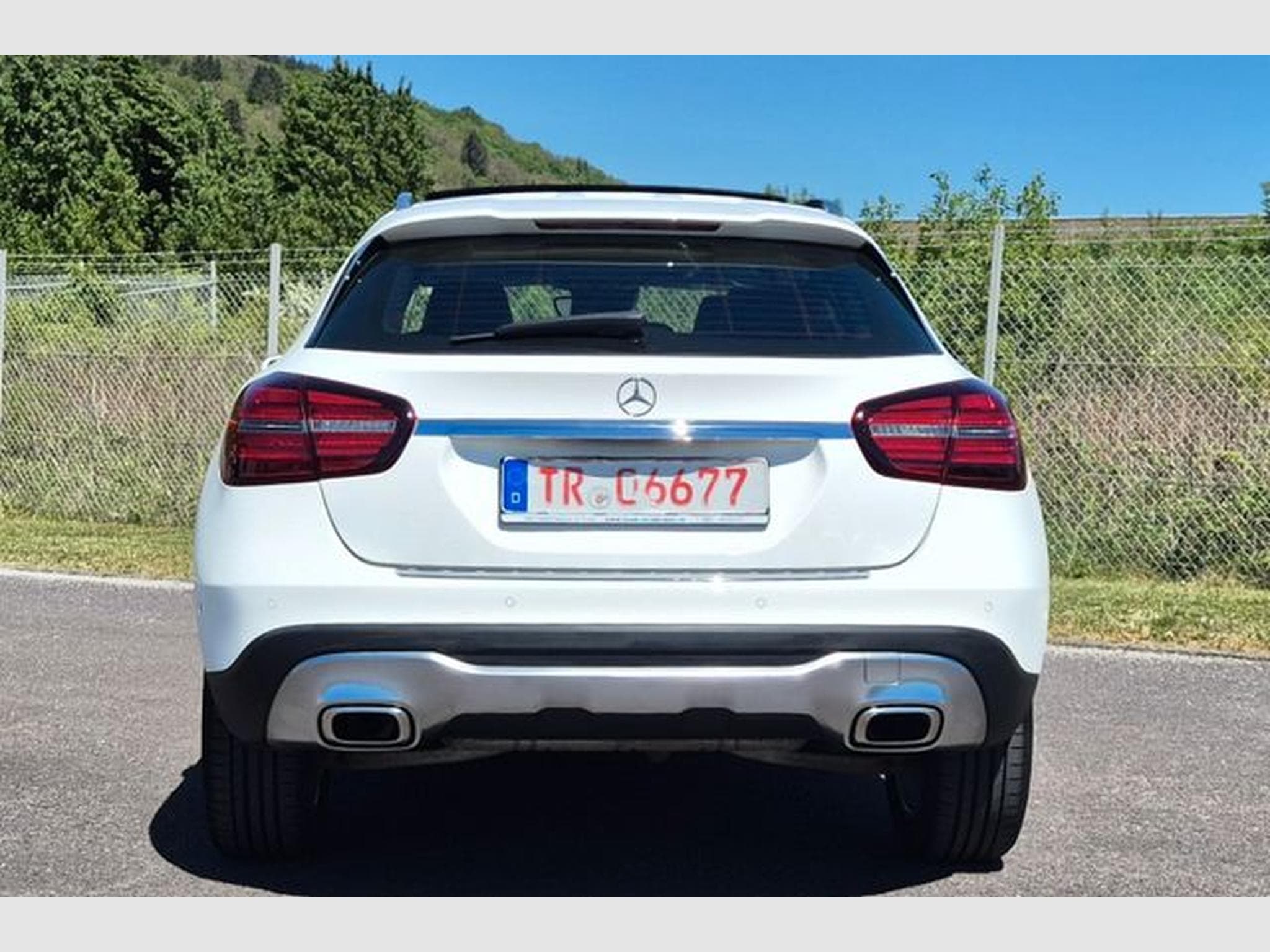 Mercedes GLA 180 GLA 180, Automatik, Panoramadach. (2019) - Foto 4