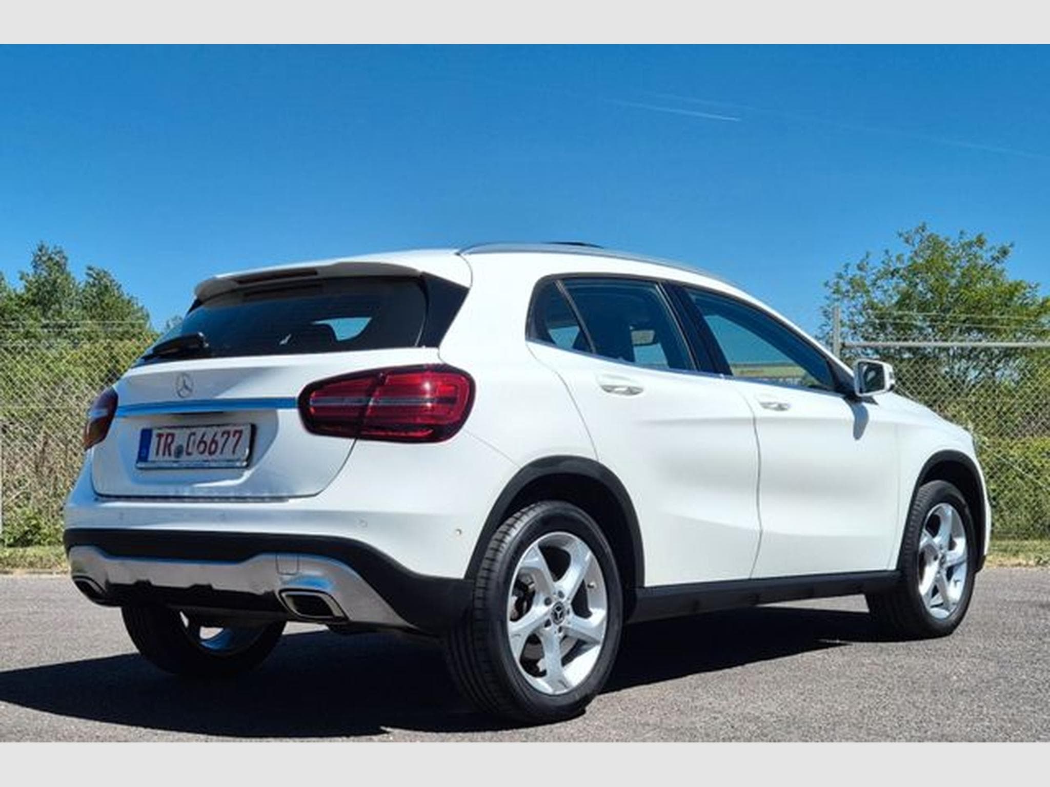 Mercedes GLA 180 GLA 180, Automatik, Panoramadach. (2019) - Foto 8