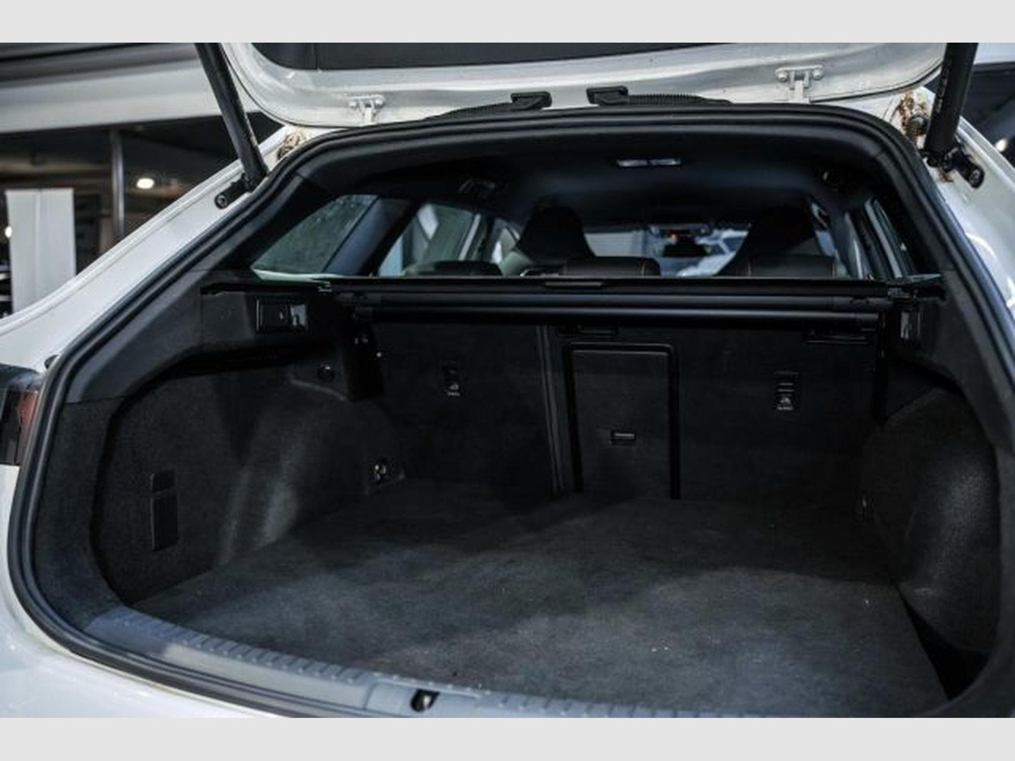 Cupra Leon Leon VZ 1.4 e-Hybrid DSG NAVI LED RFK SHZG ACC (2022) - Foto 14