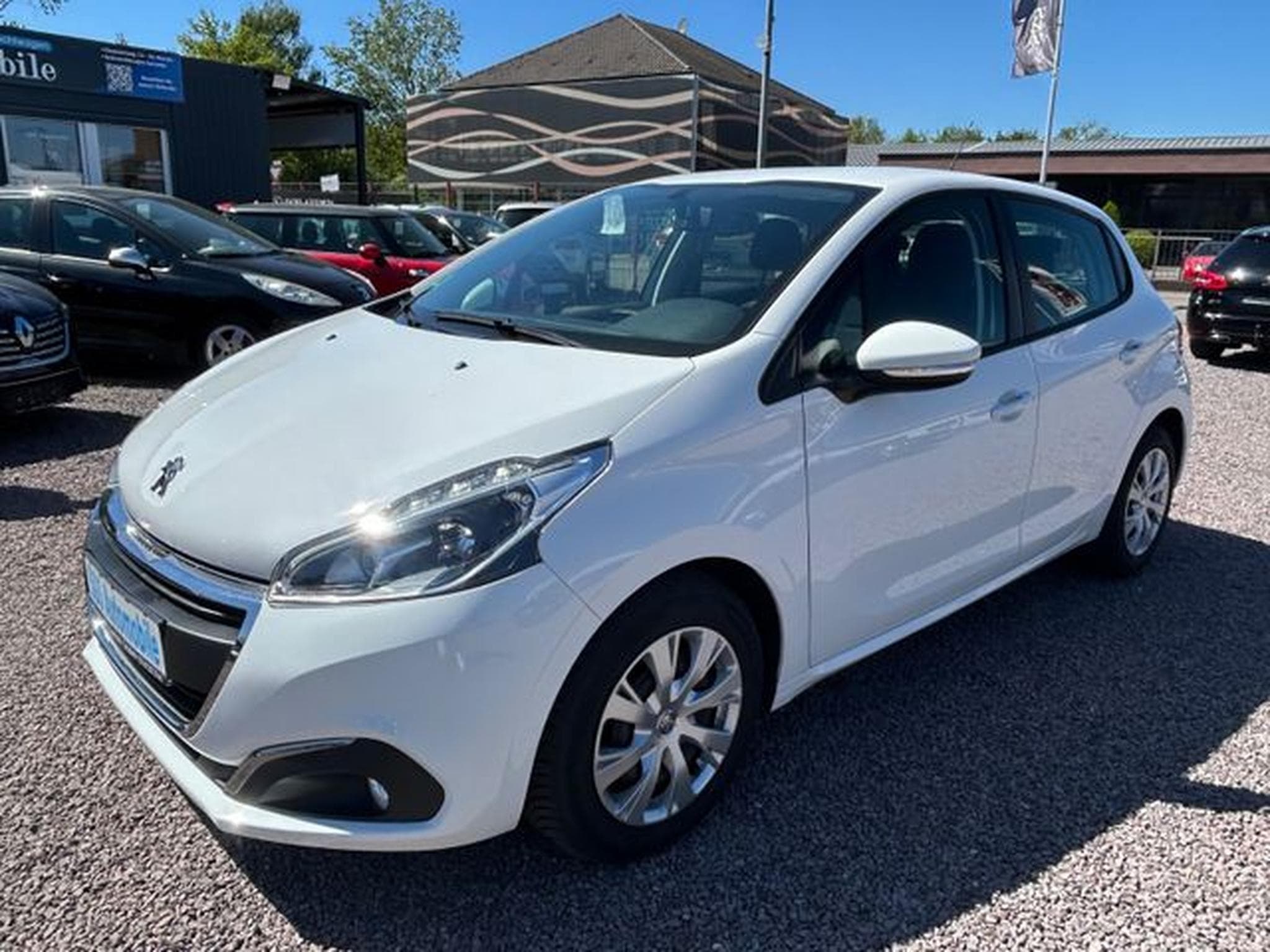 Peugeot 208 208 Active *PDC*SHZ*1.Hand*Euro6*Tempomat* (2019) - Photo 1