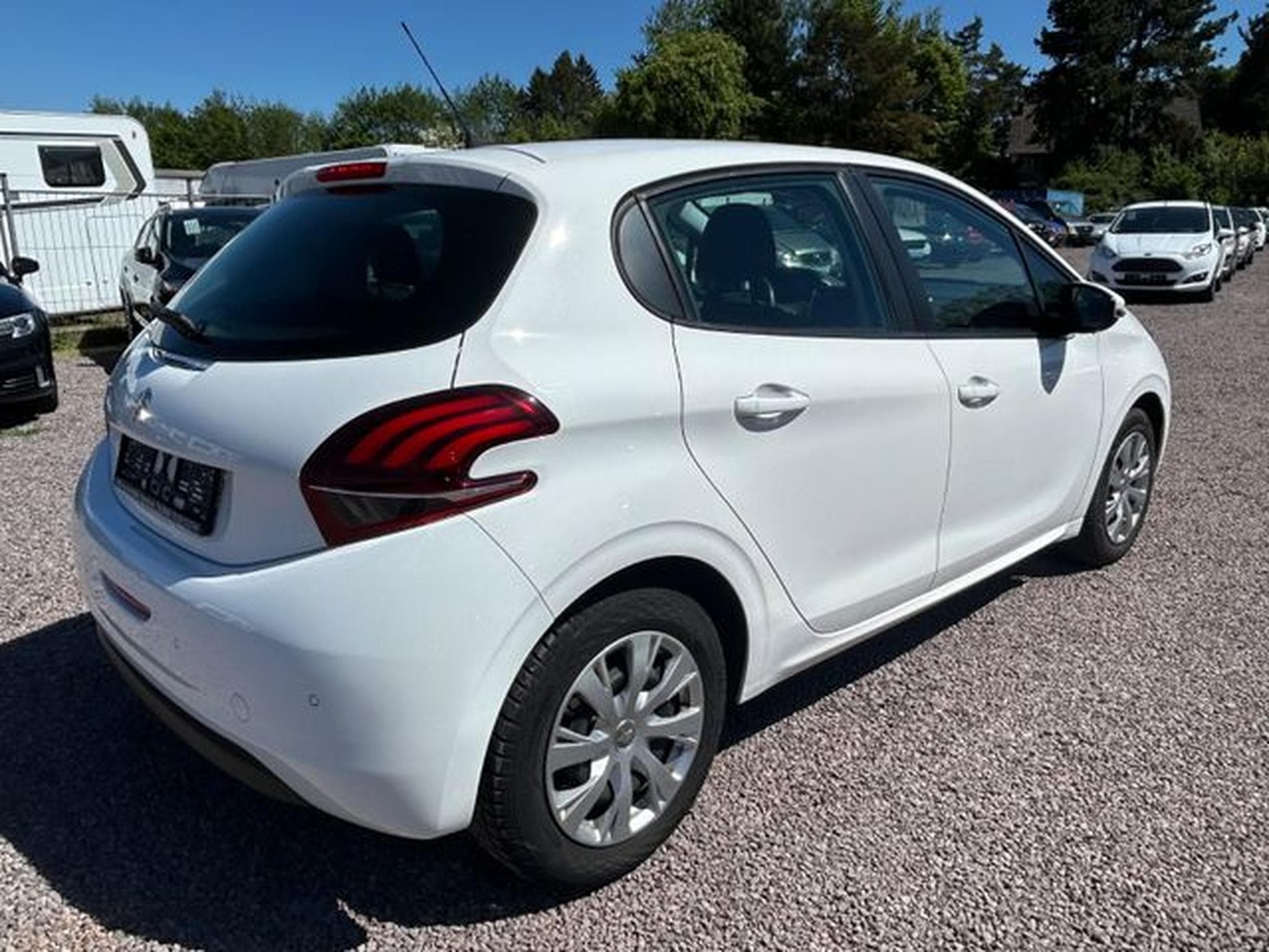Peugeot 208 208 Active *PDC*SHZ*1.Hand*Euro6*Tempomat* (2019) - Photo 4