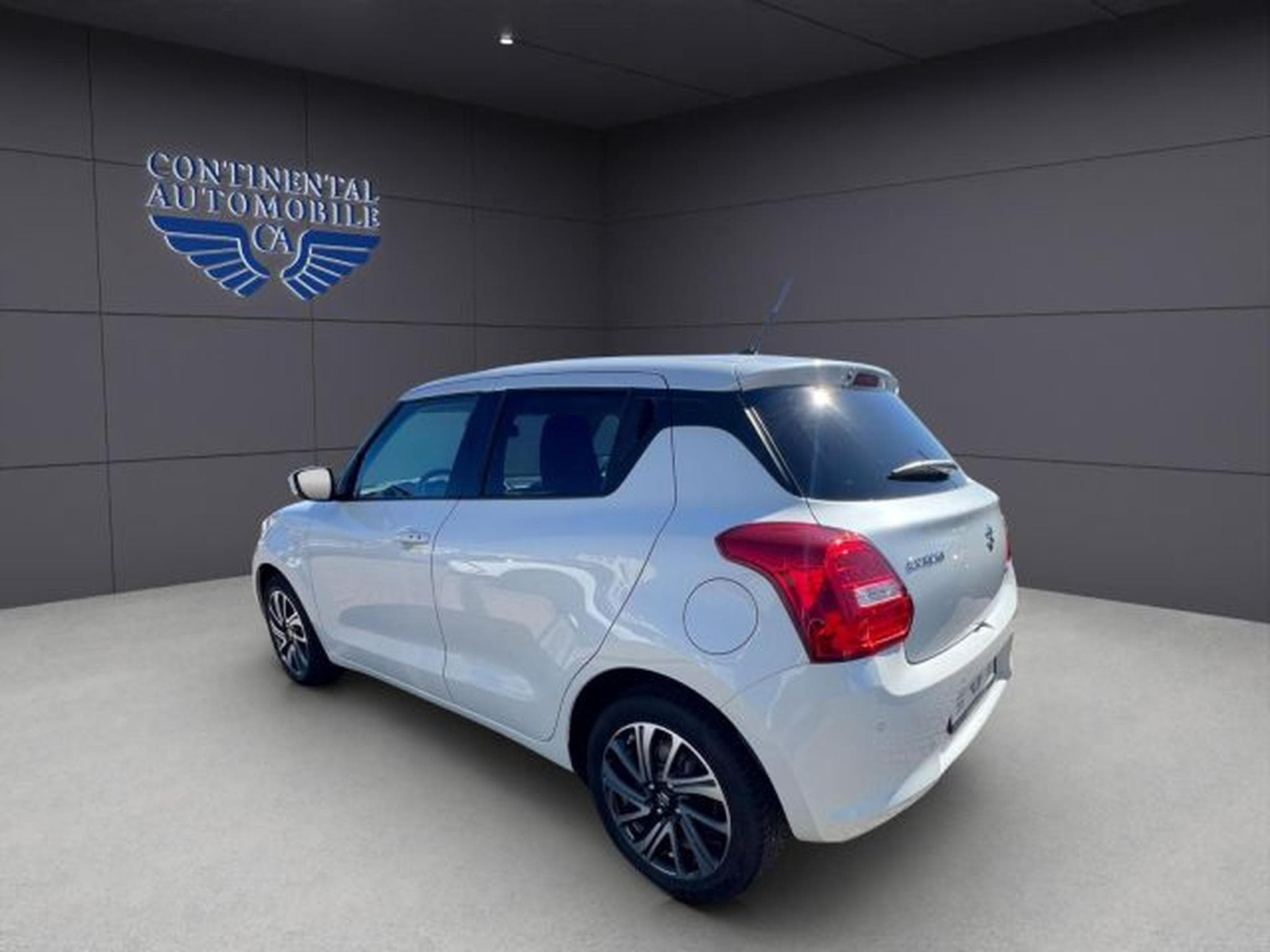 Suzuki Swift Swift Comfort+ KLIMA,PDC,TEMPOMAT,NAVI,ESP,MFL (2024) - Foto 4