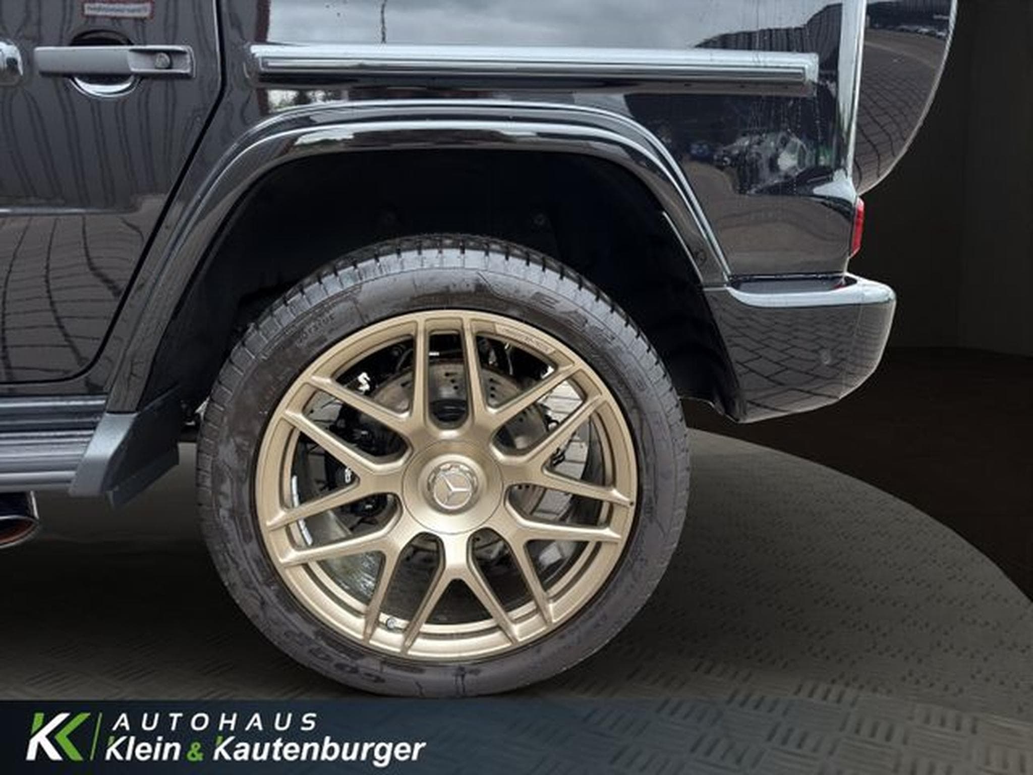 Mercedes G 63 AMG STANDH+ALL-BLACK+AHK+PERFOR +DRIVERSP+WÄRMEPAKET (2025) - Foto 10