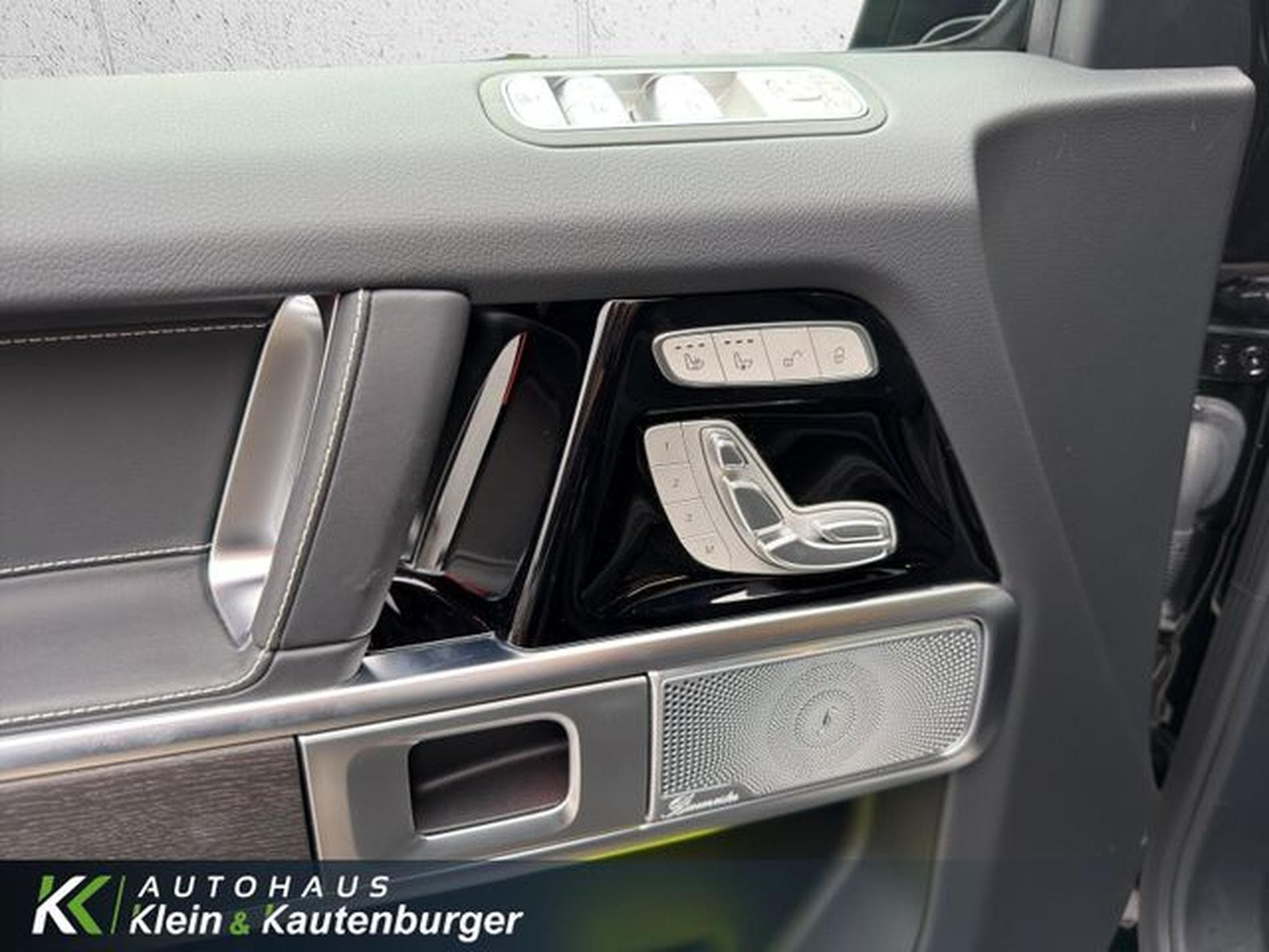 Mercedes G 63 AMG STANDH+ALL-BLACK+AHK+PERFOR +DRIVERSP+WÄRMEPAKET (2025) - Foto 12