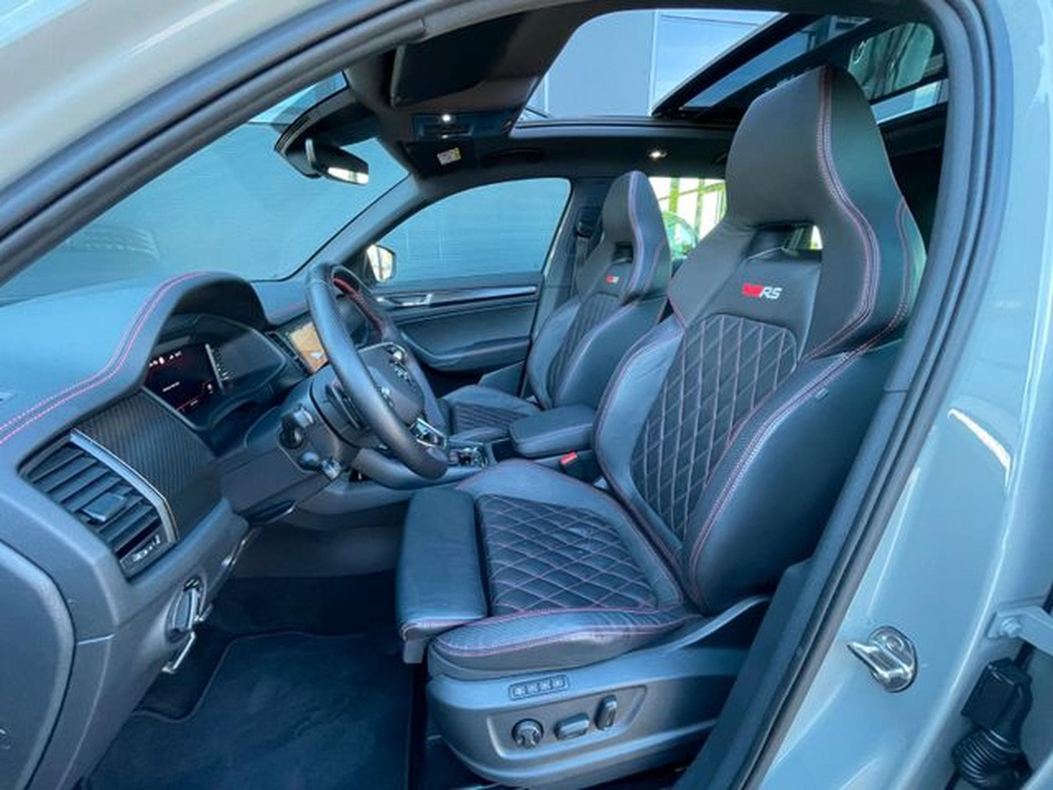 Skoda Kodiaq Kodiaq 2,0TSi RS 4x4 Pano AHK 360°Canton Leder (2023) - Photo 10