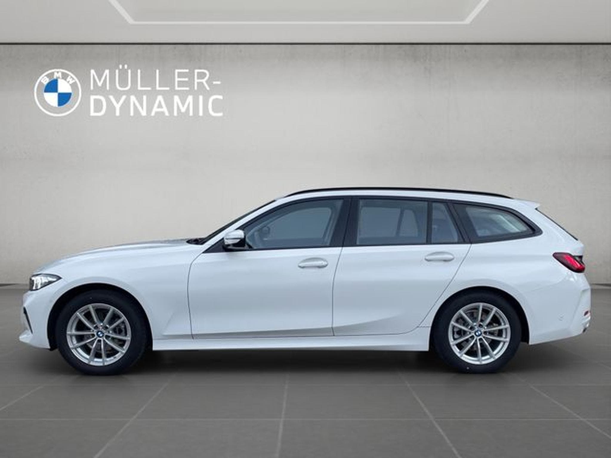 BMW 318 318i TOURING RÜCKFAHR KOMFORTZUG TEMPOMAT SHZ (2025) - Foto 4