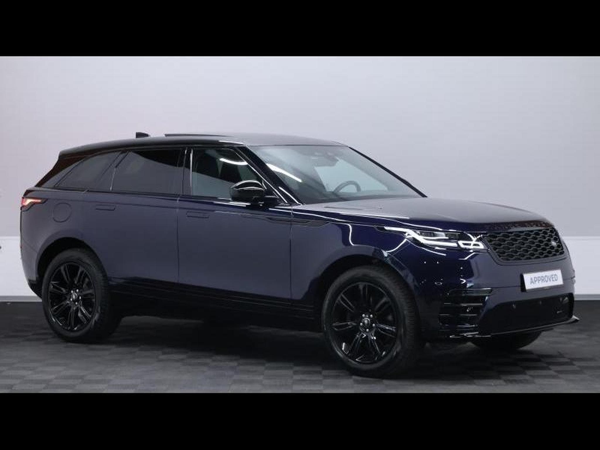 Land-Rover Range Rover Velar P250 R-Dynamic S AWD Auto (2022) - Photo 3