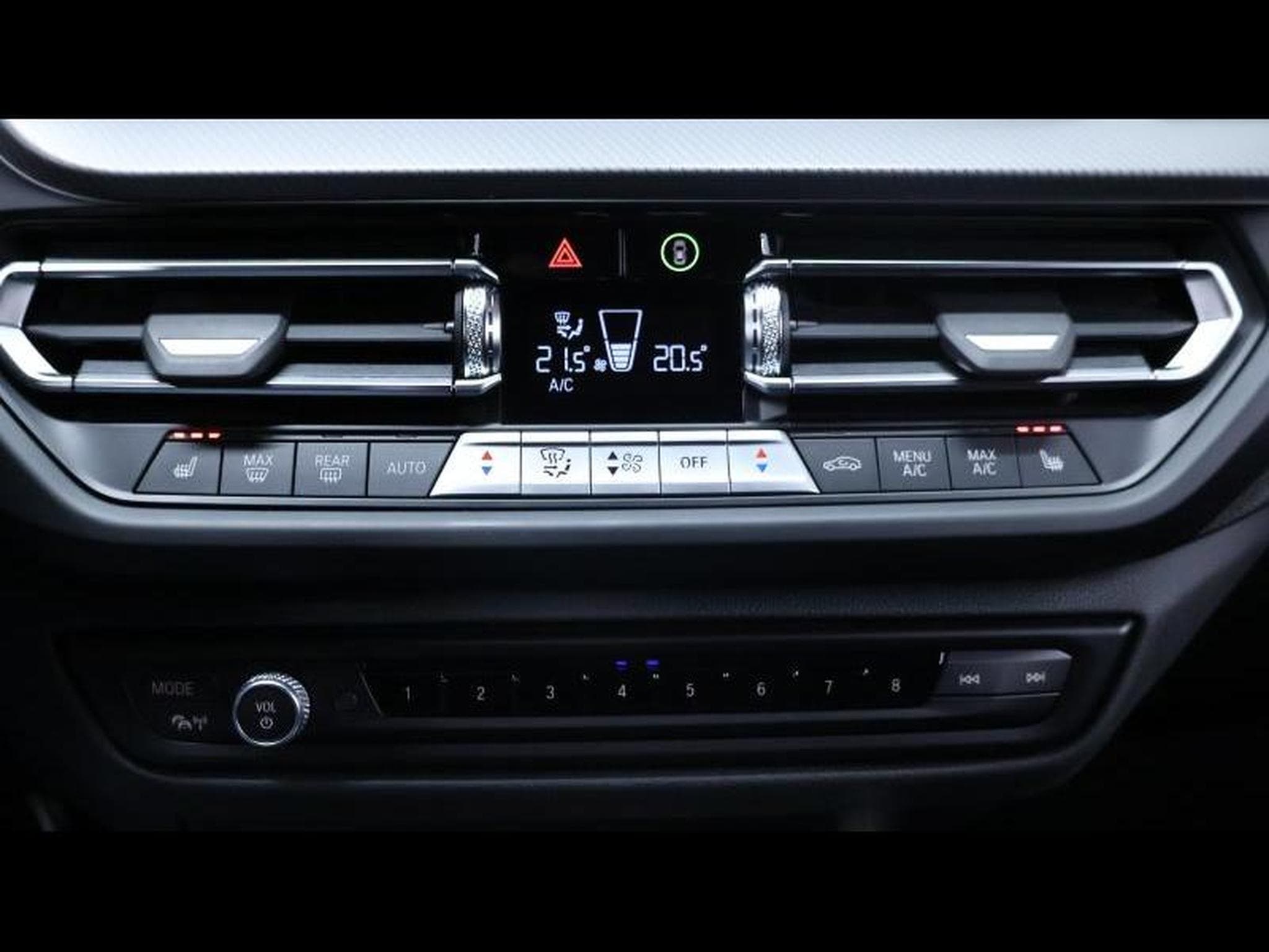 BMW 118 i hatch M Sport Steptronic (2024) - Photo 20