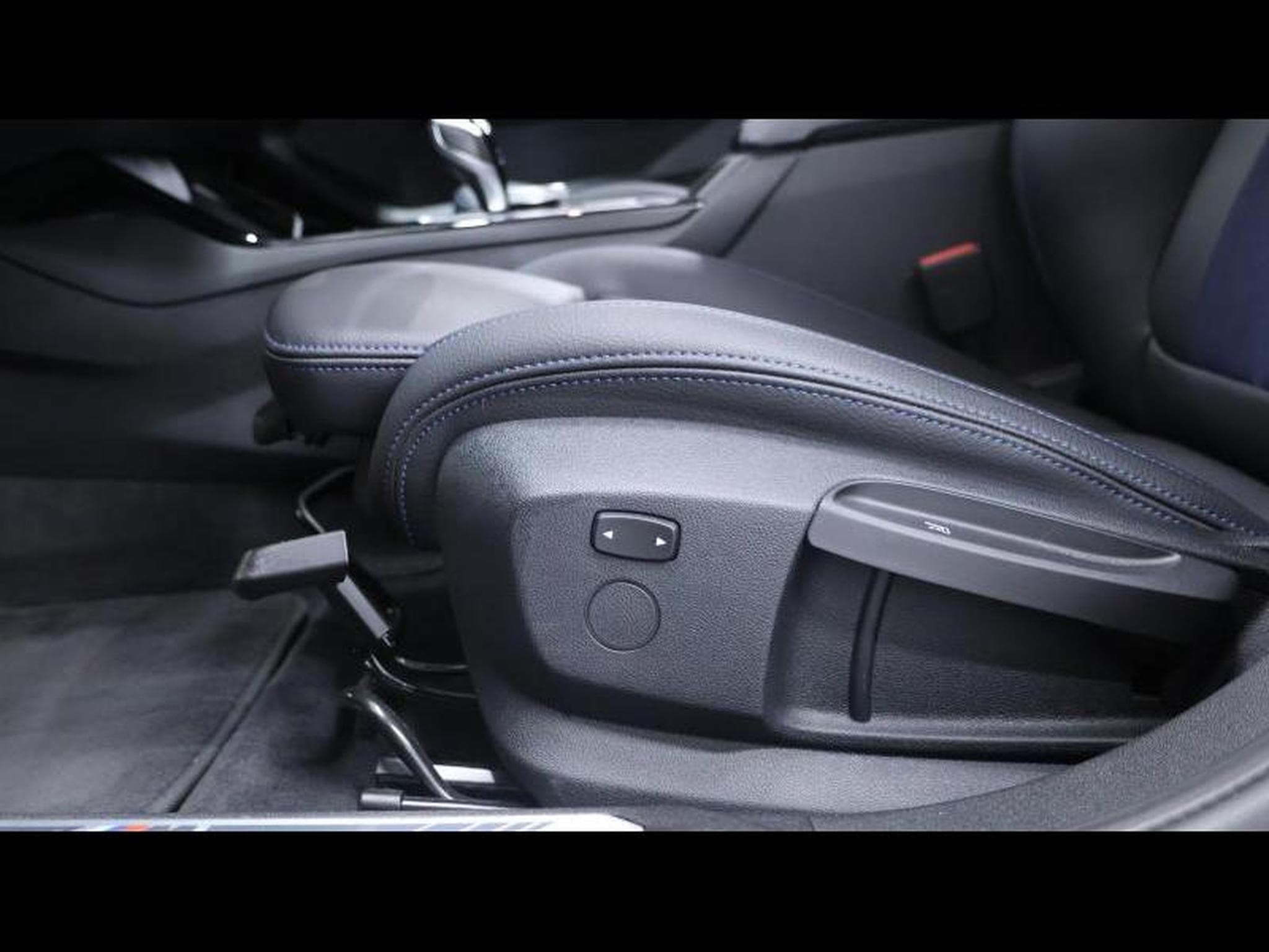 BMW 118 i hatch M Sport Steptronic (2024) - Photo 26