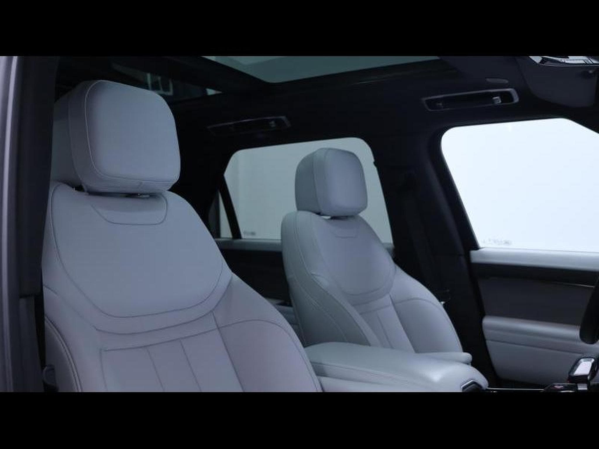 Land-Rover Range Rover Sport P460e S AWD Auto (2025) - Photo 12