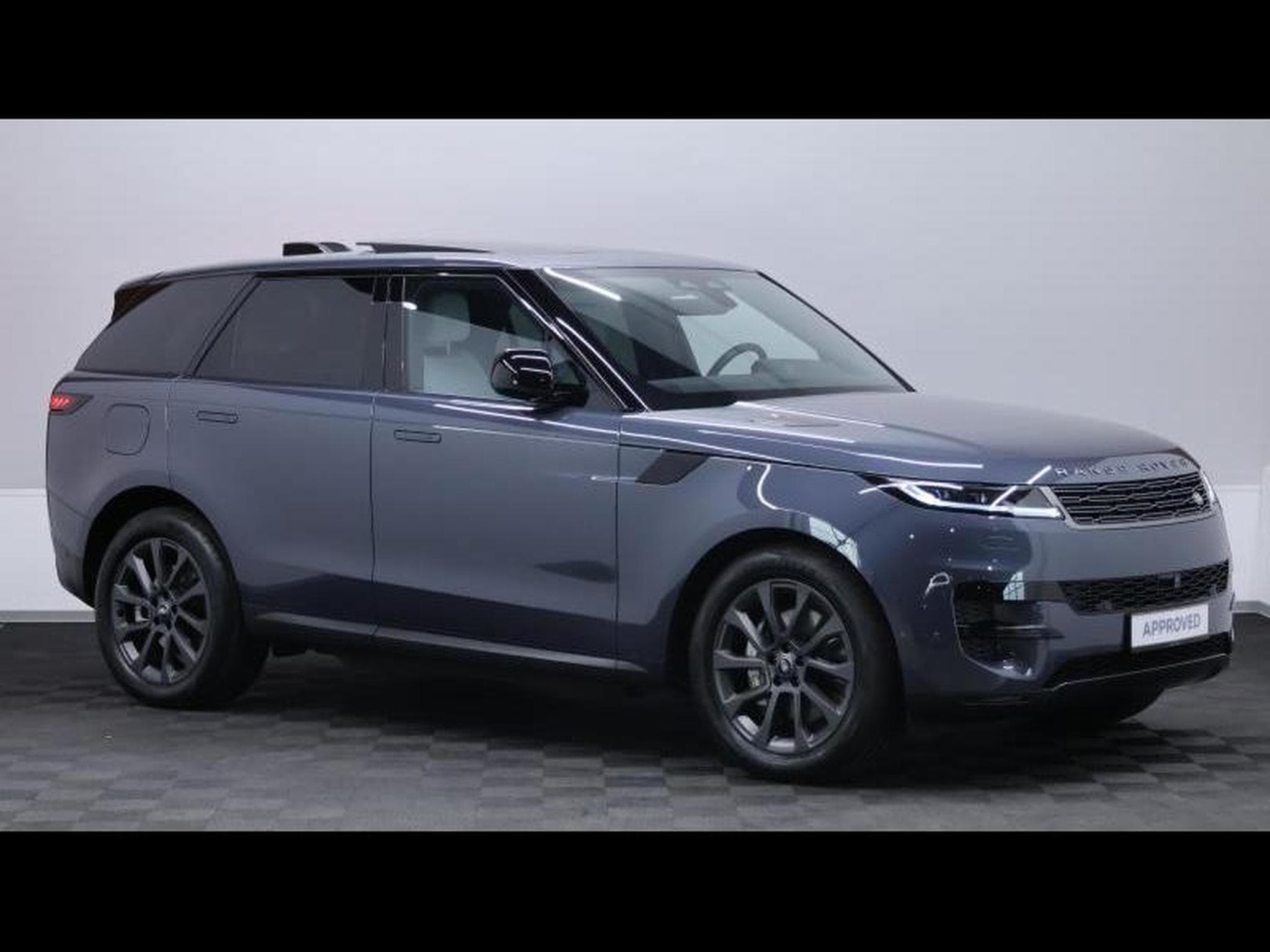 Land-Rover Range Rover Sport P460e S AWD Auto (2025) - Photo 3