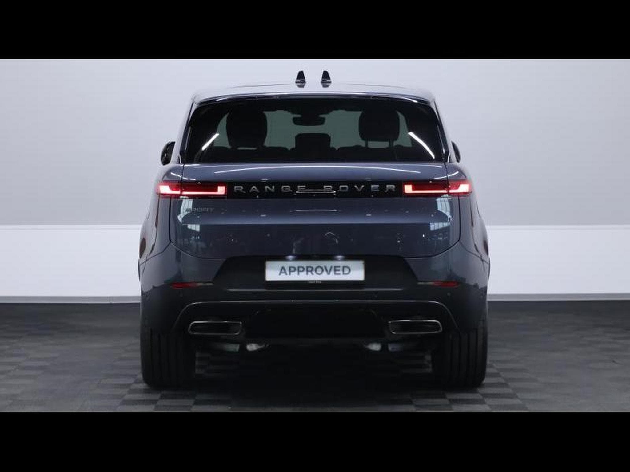 Land-Rover Range Rover Sport P460e S AWD Auto (2025) - Photo 6
