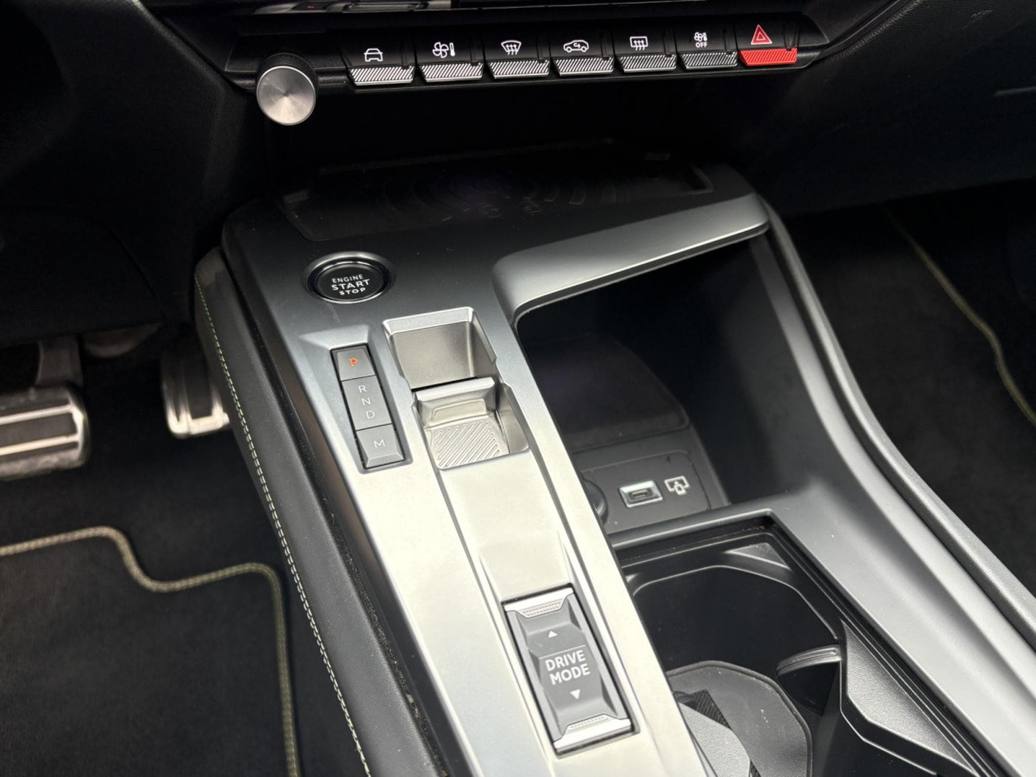 Peugeot 308 SW 1.2 T 130 GT LINE EAT8  * GARANTIE 36 MOIS * (2023) - Foto 10