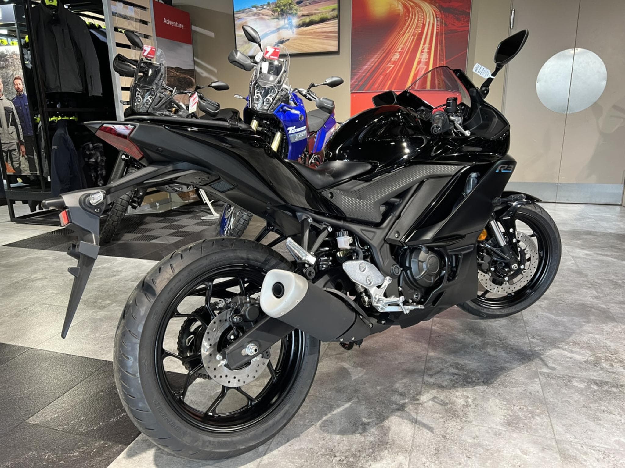 Yamaha YZF-R3 (2026) - Photo 3
