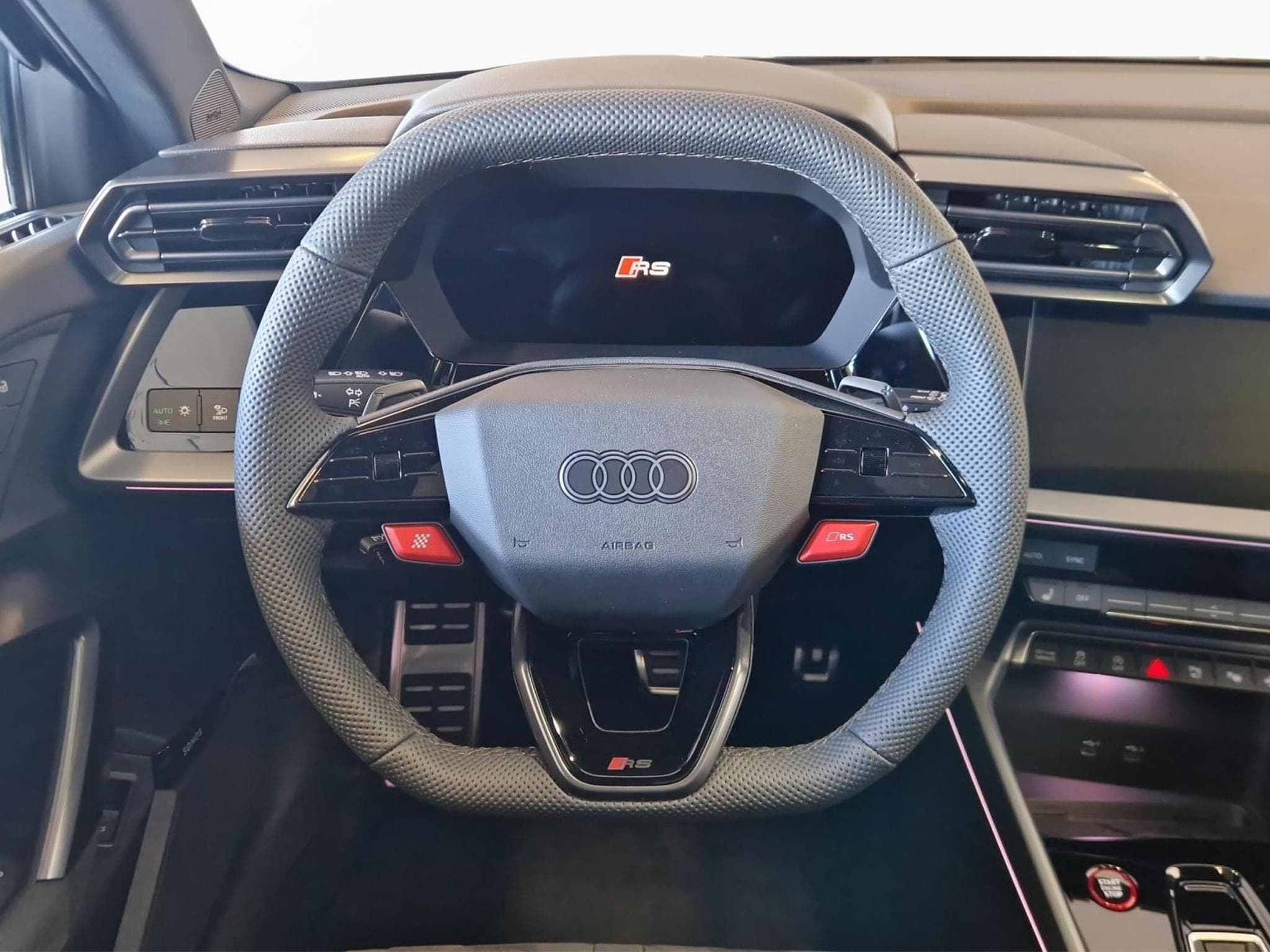 Audi RS3 Sportback (2026) - Photo 12
