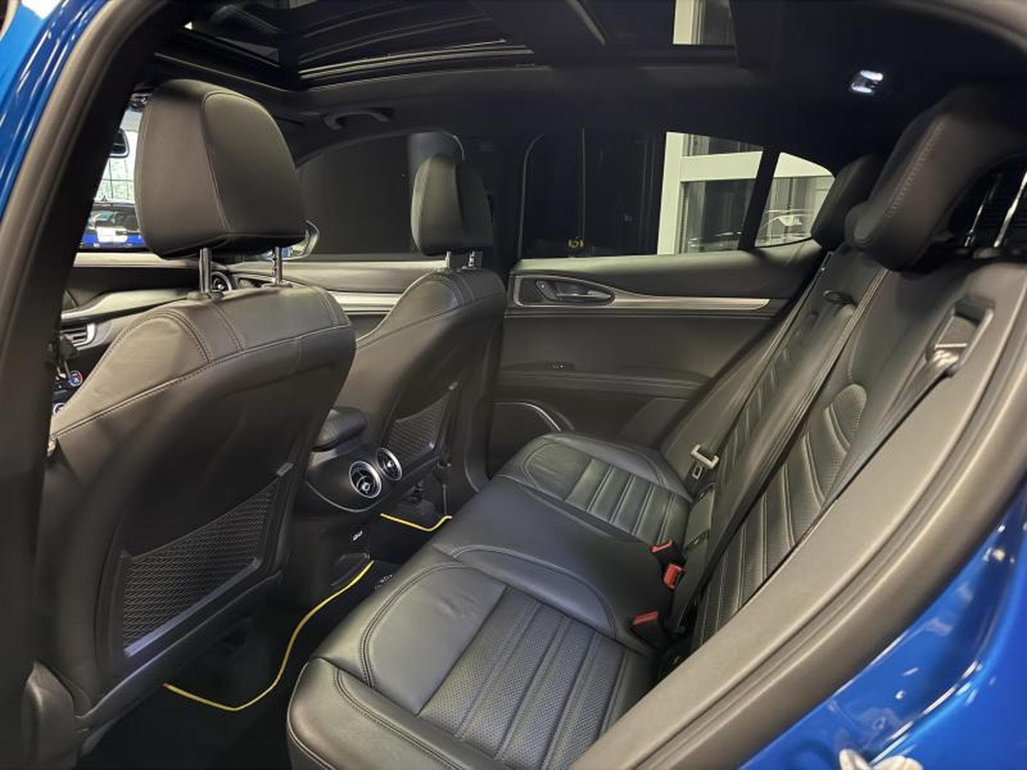 Alfa-Romeo Stelvio Veloce 2.0T 280 Q4 *RAGAZZON (2021) - Foto 15