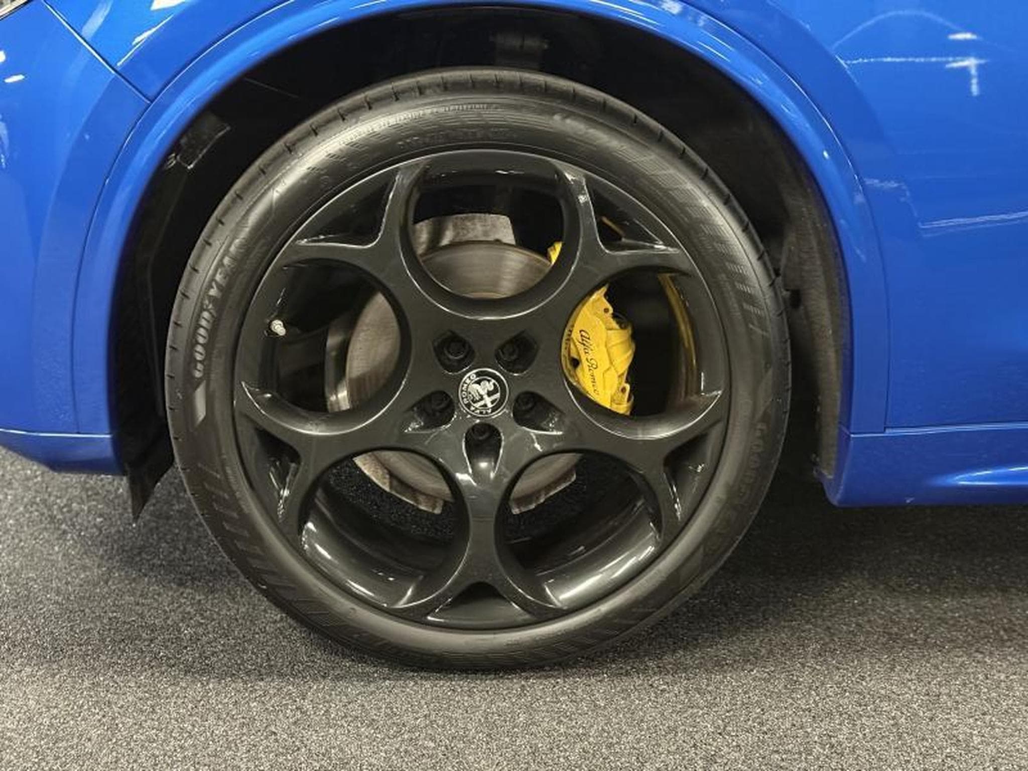 Alfa-Romeo Stelvio Veloce 2.0T 280 Q4 *RAGAZZON (2021) - Foto 4