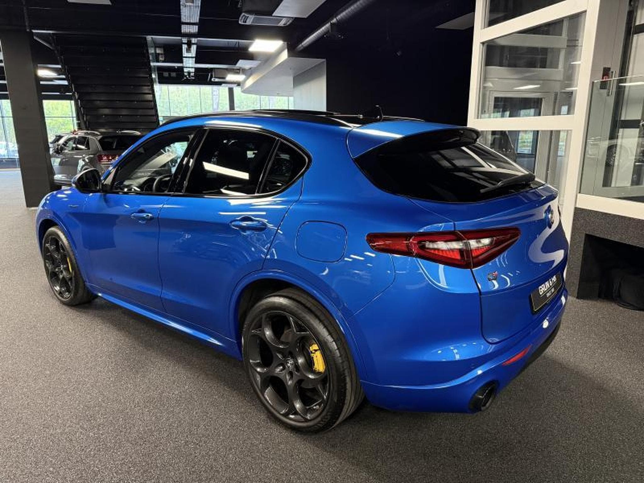 Alfa-Romeo Stelvio Veloce 2.0T 280 Q4 *RAGAZZON (2021) - Foto 5