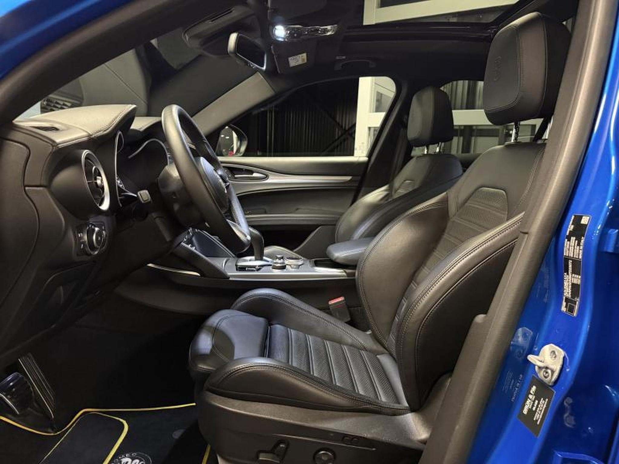 Alfa-Romeo Stelvio Veloce 2.0T 280 Q4 *RAGAZZON (2021) - Foto 9