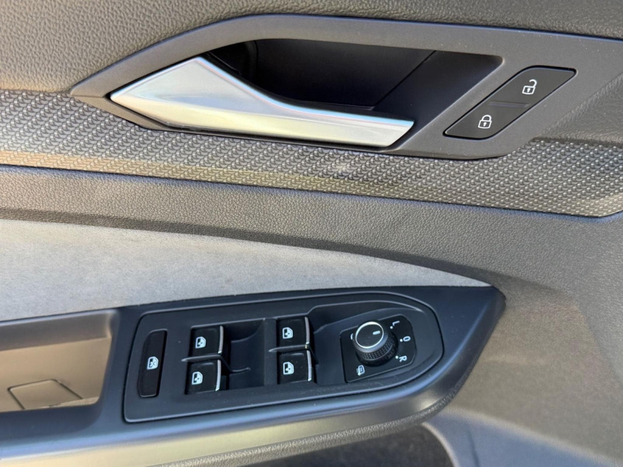 VW Golf Variant R-Line eTSI (2021) - Foto 12