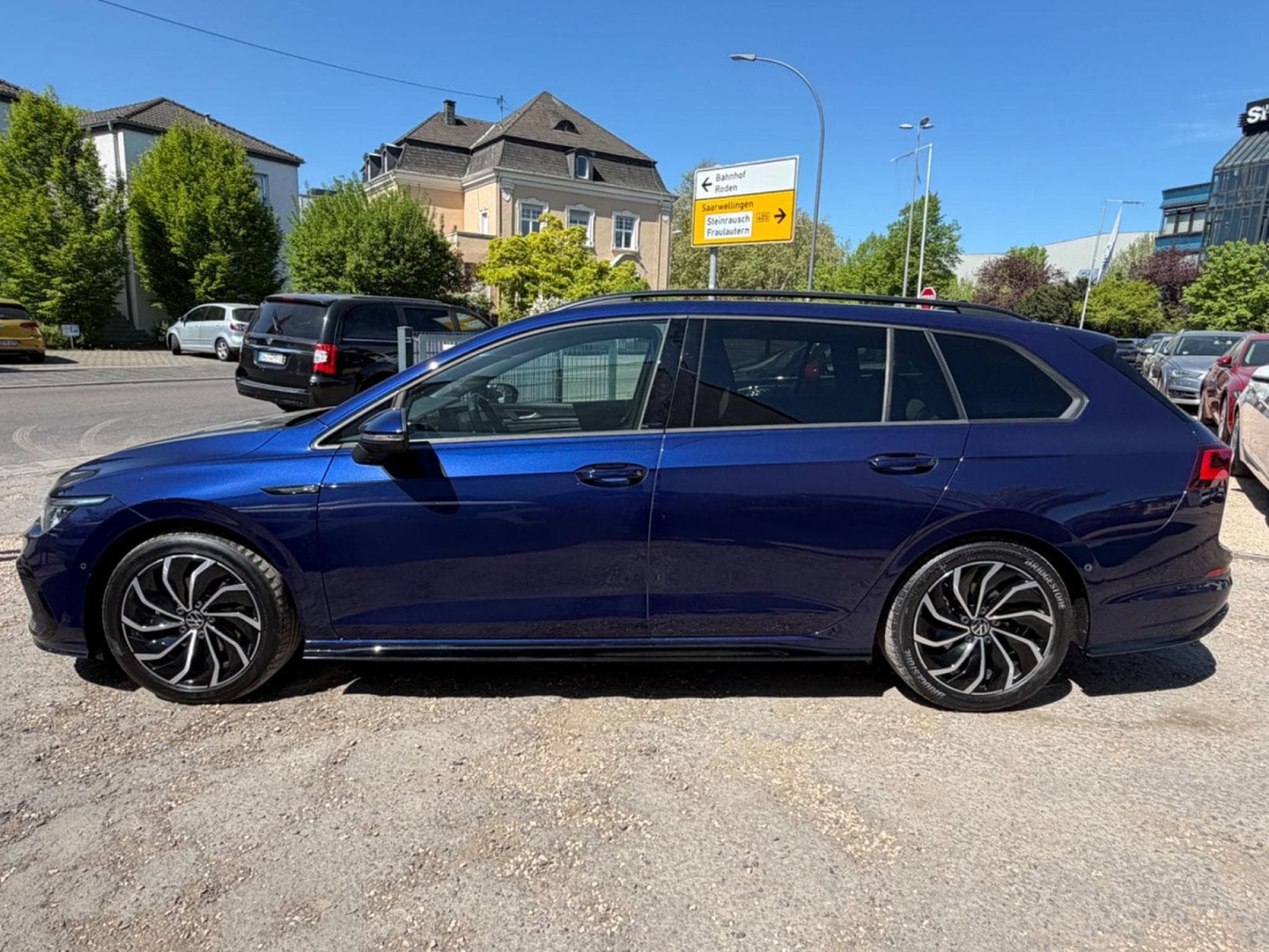 VW Golf Variant R-Line eTSI (2021) - Foto 3