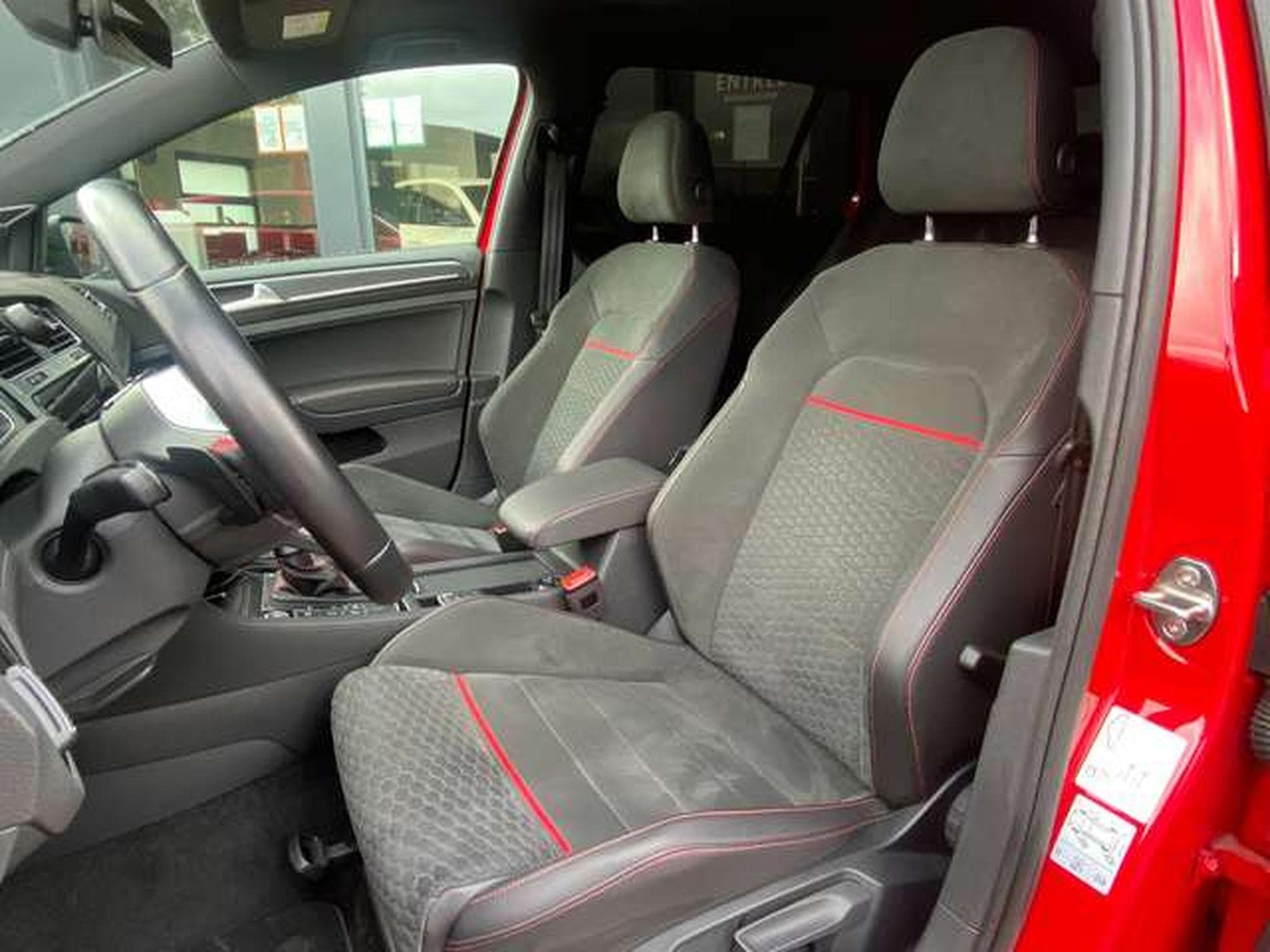 VW Golf Golf GTI 2.0 TSI DSG Performance / vente privée (2019) - Photo 8