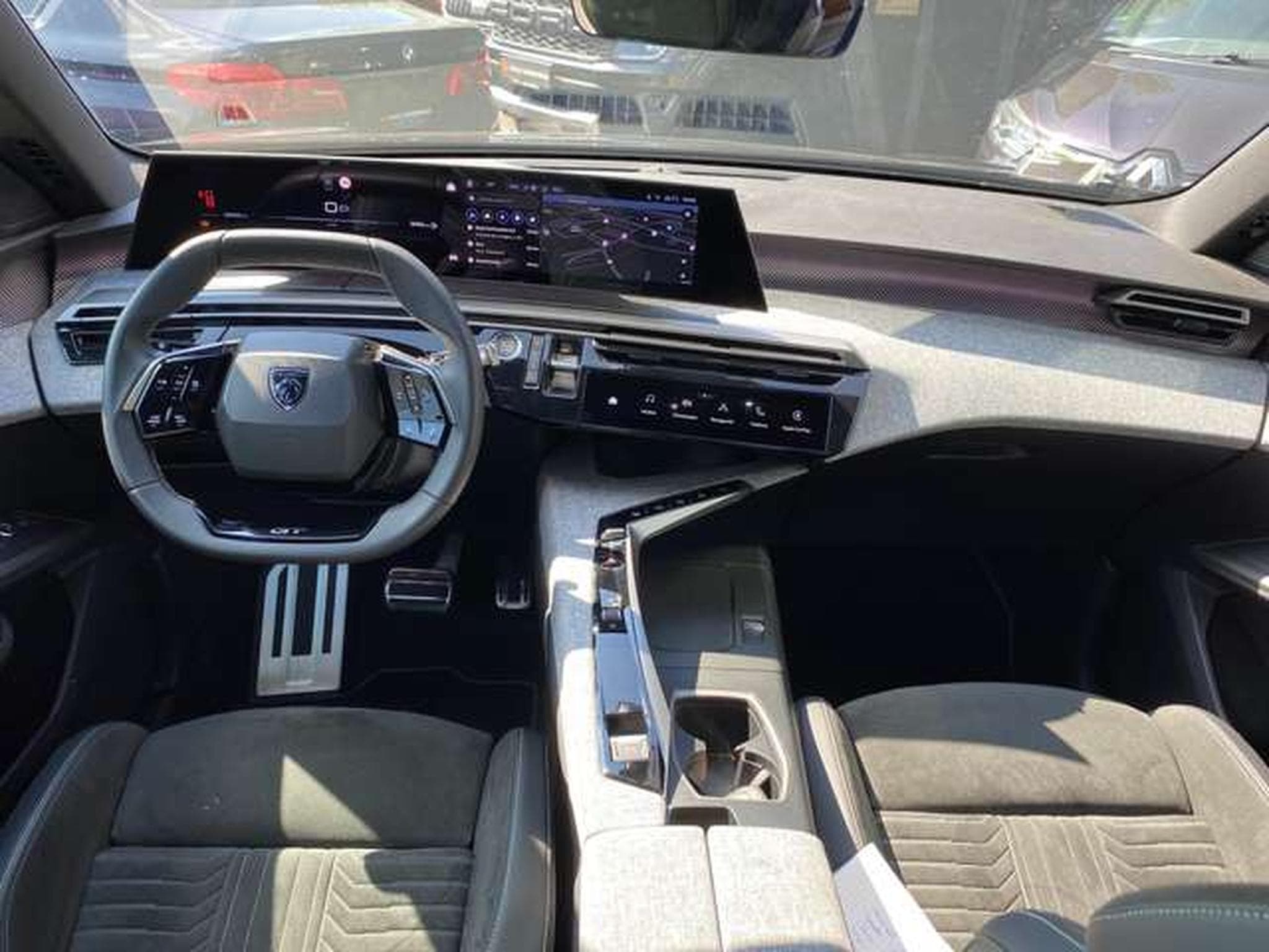 Peugeot 5008 Hybrid 136 eDSC6 GT jusqu'à 48 mois de garantie (2025) - Photo 15