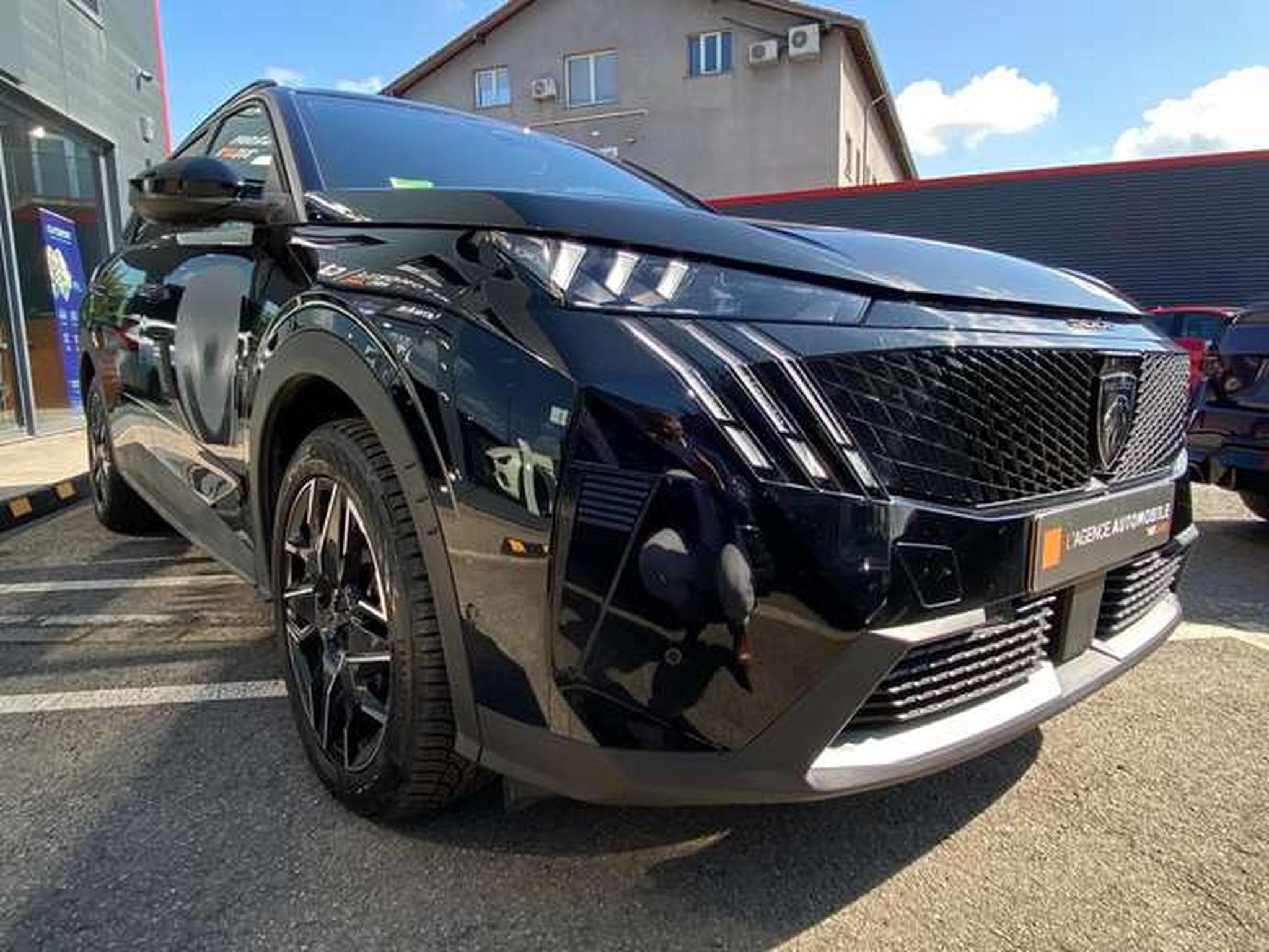 Peugeot 5008 Hybrid 136 eDSC6 GT jusqu'à 48 mois de garantie (2025) - Photo 4