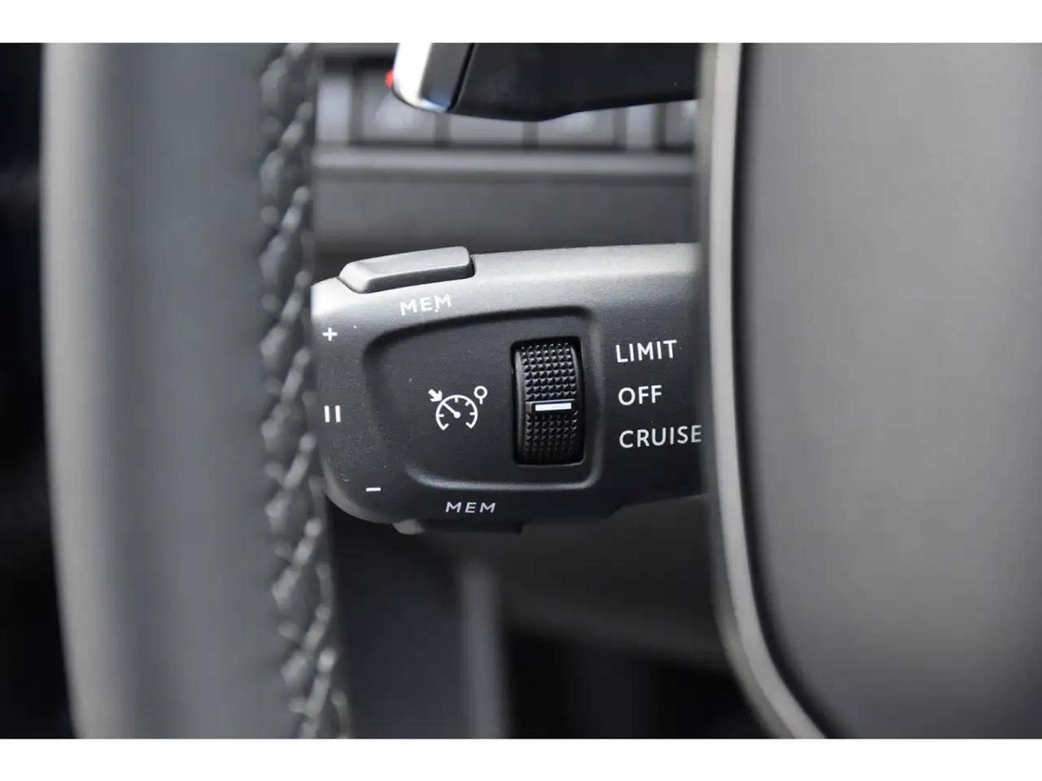 Peugeot 3008 (2024) - Photo 18