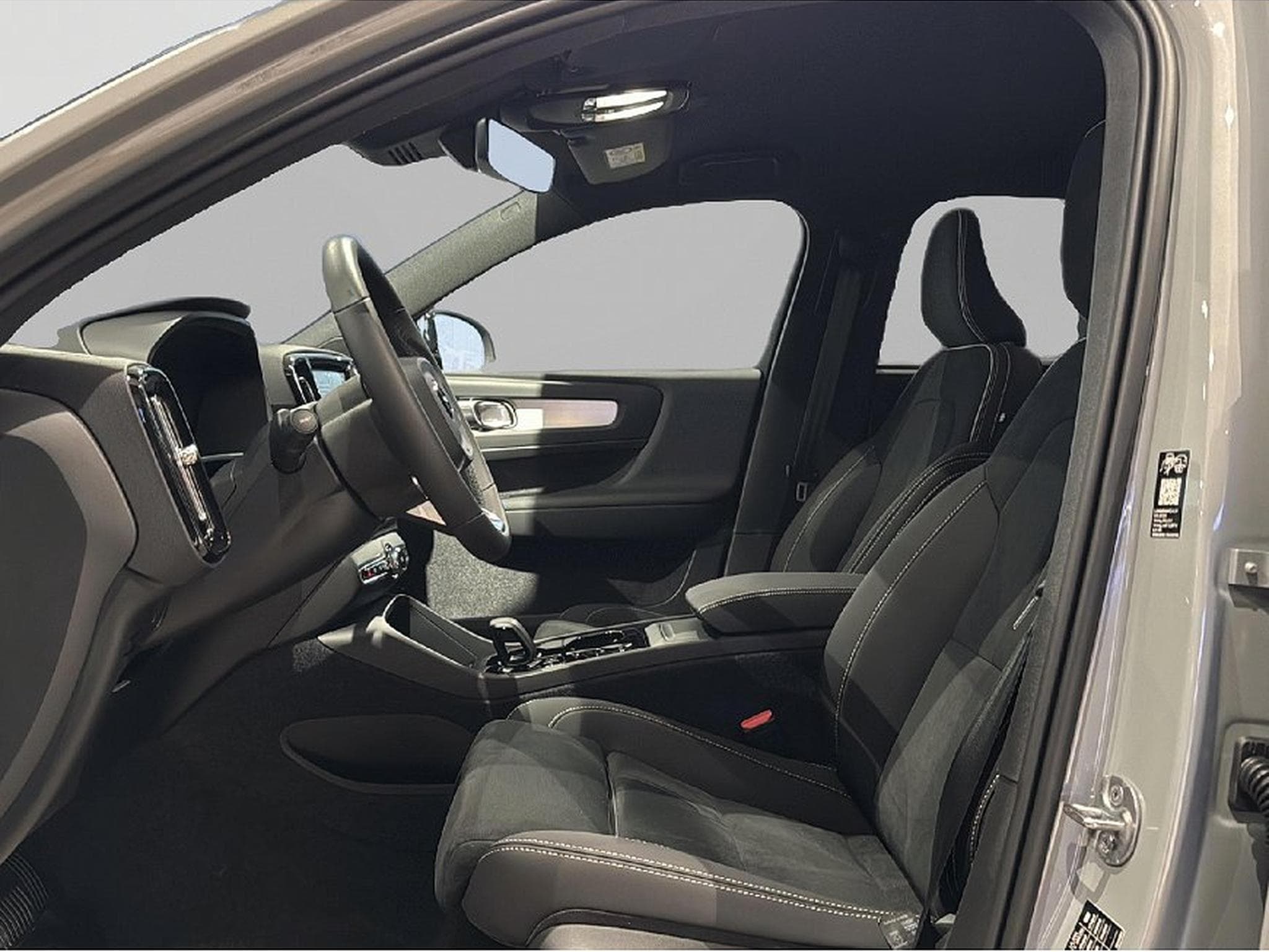 Volvo XC40 (2026) - Photo 7
