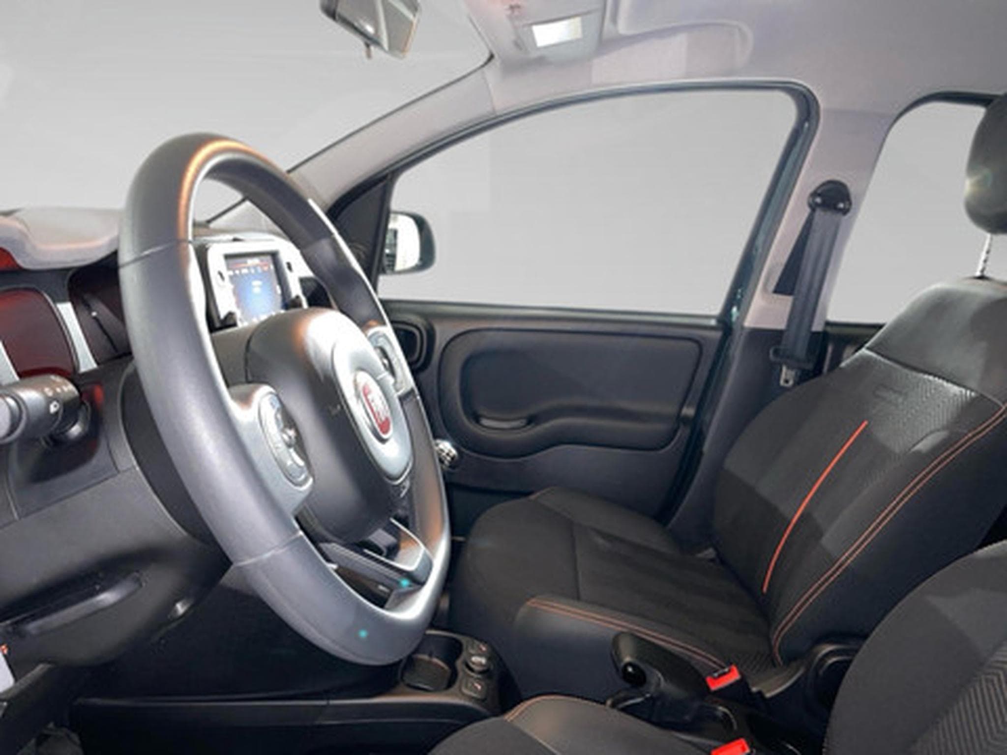 Fiat Panda 1.0 Hybrid 70 MT6 Garmin (2022) - Foto 4