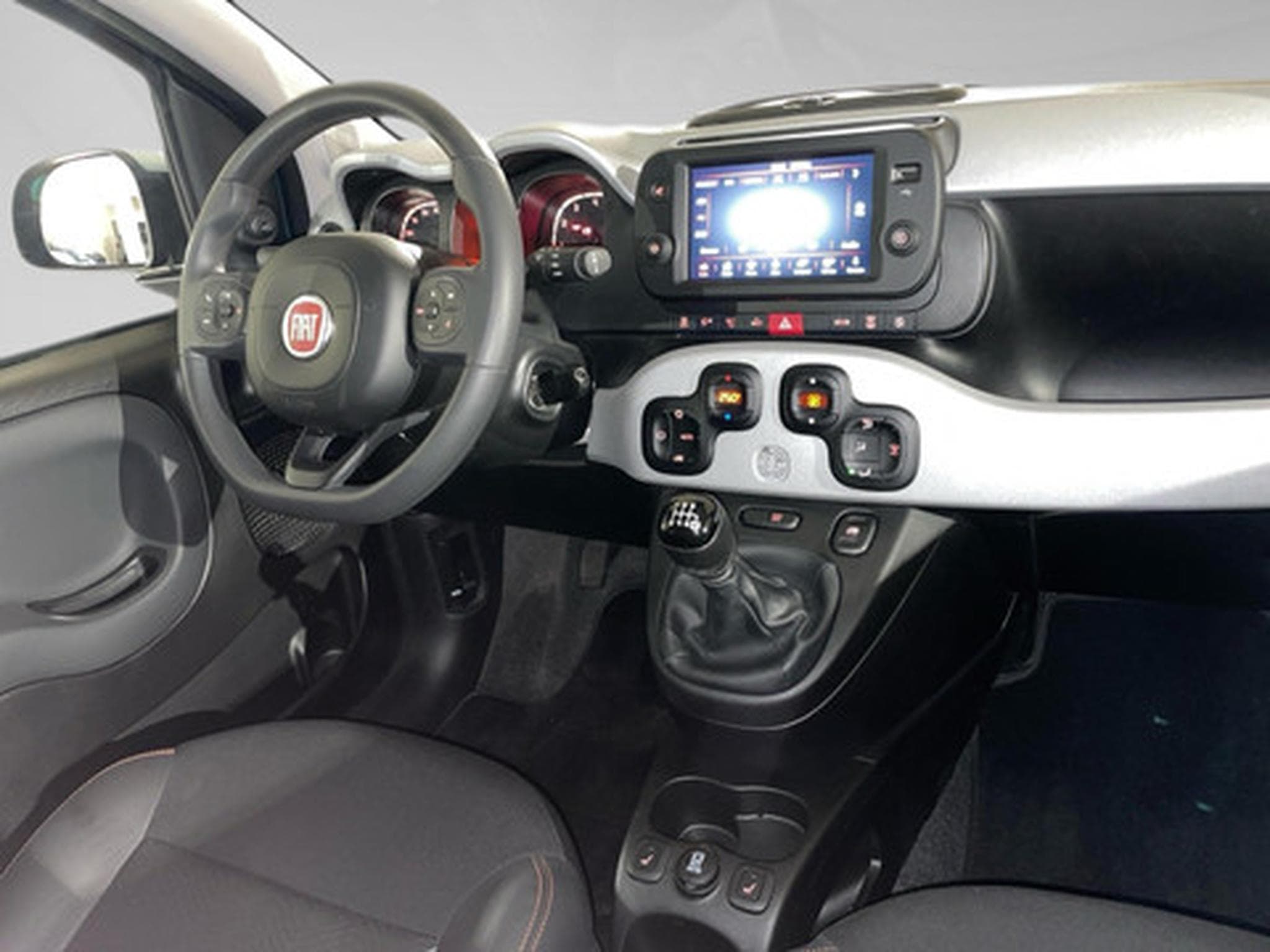 Fiat Panda 1.0 Hybrid 70 MT6 Garmin (2022) - Foto 7